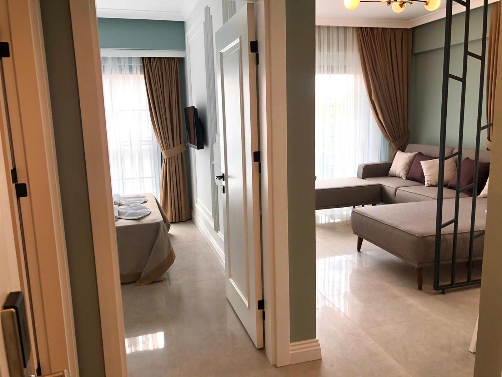 Juglans Suites - Image 63