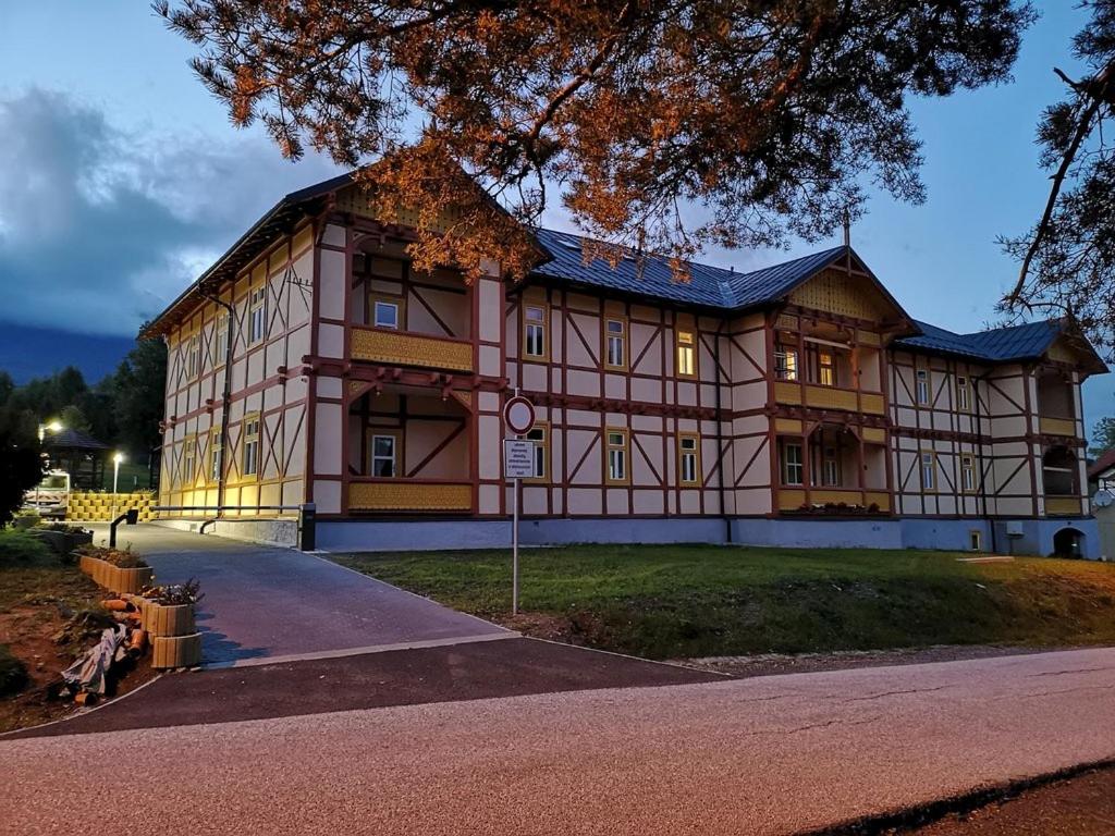 Trio Apartmány - Vila Kollár view 2