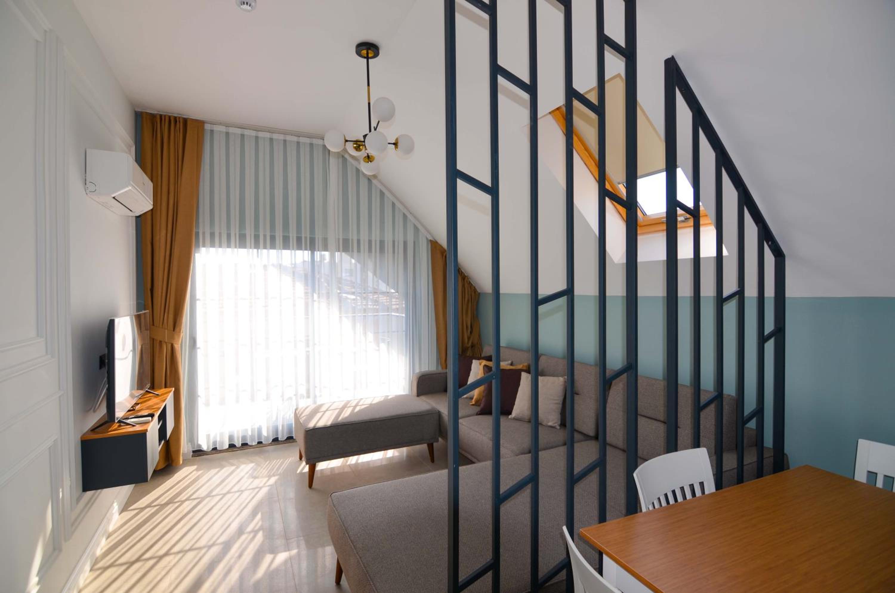 Juglans Suites - Image 57