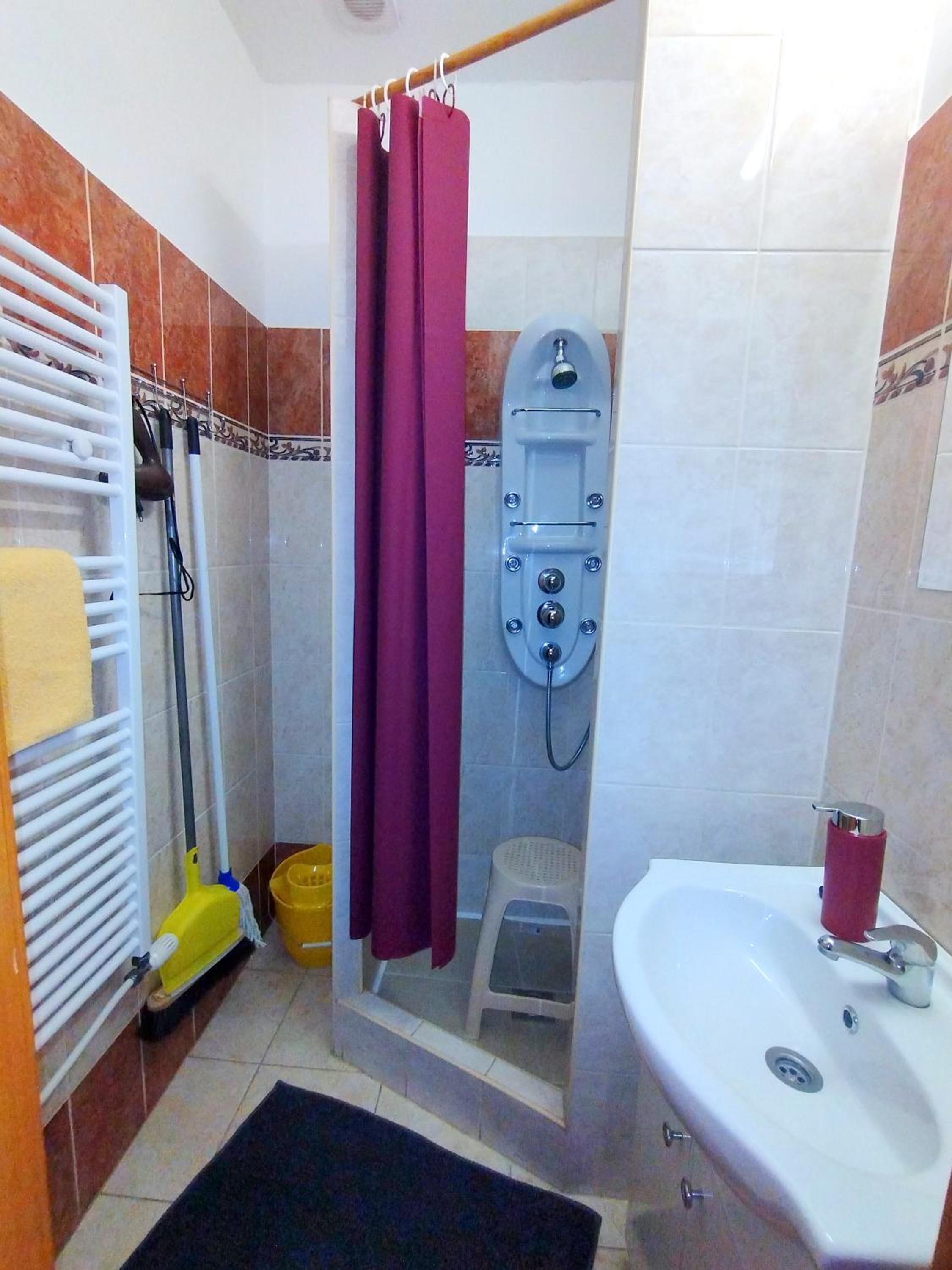 Photo 48