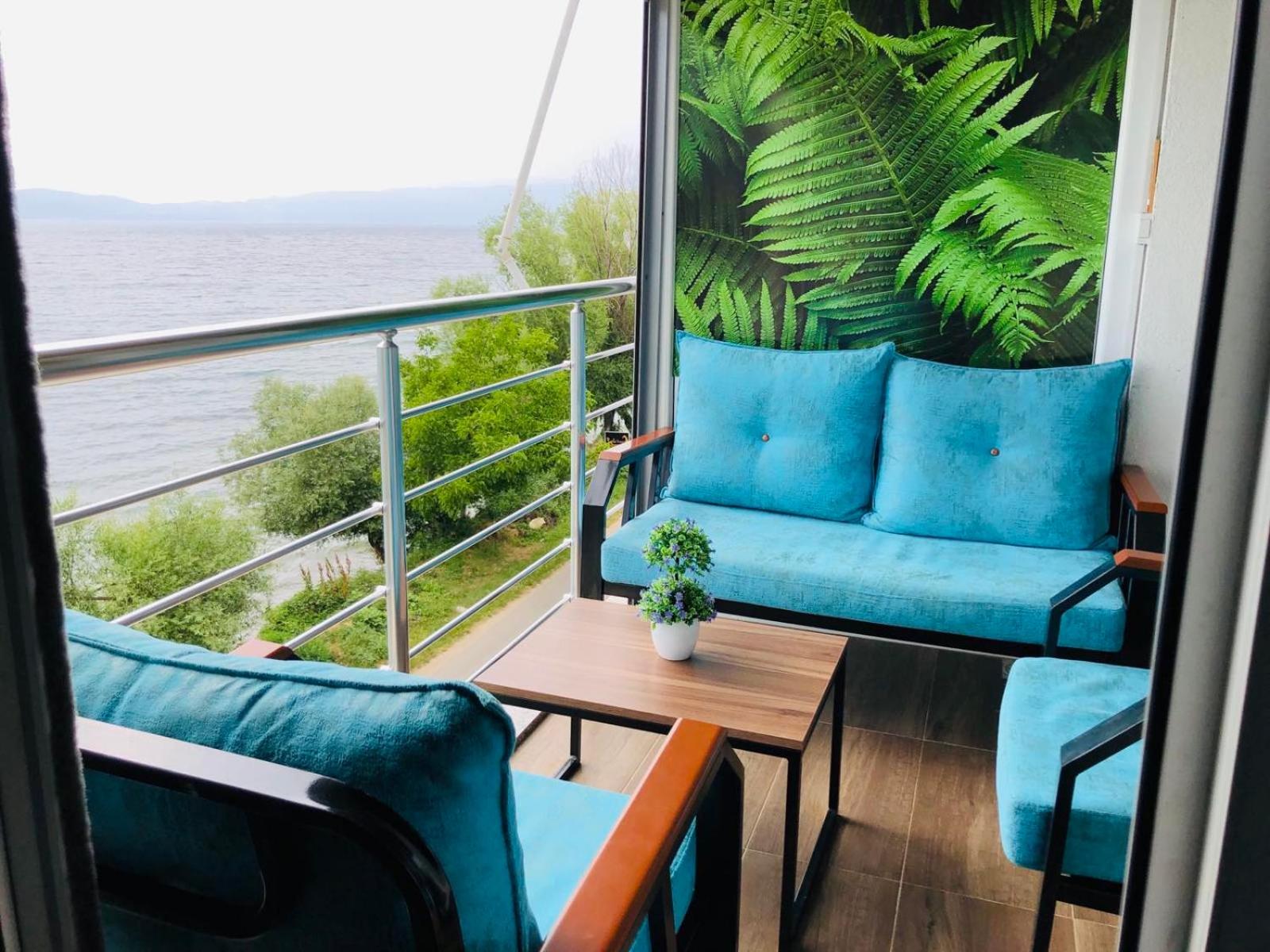 Sunrise Beach - Lake View Deluxe Apartment