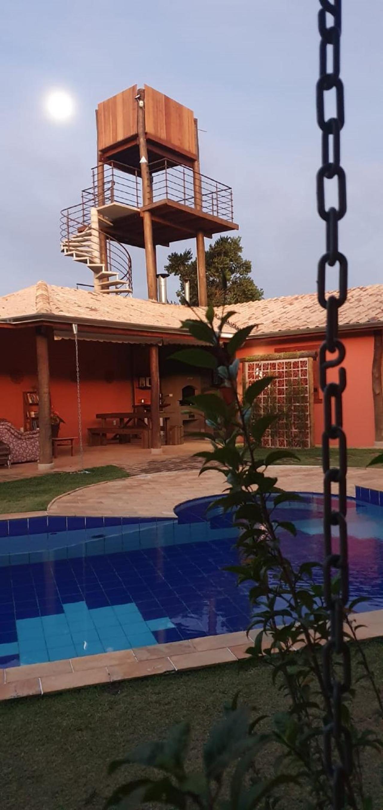 Ellementares Guest House