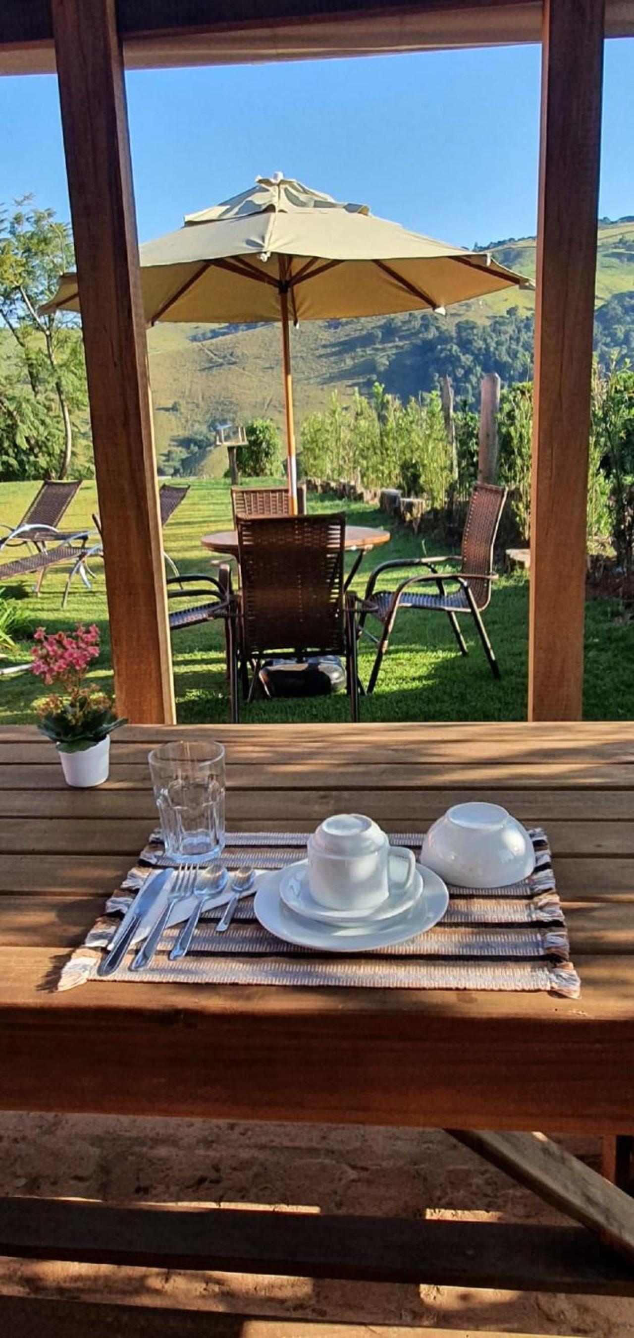 Ellementares Guest House