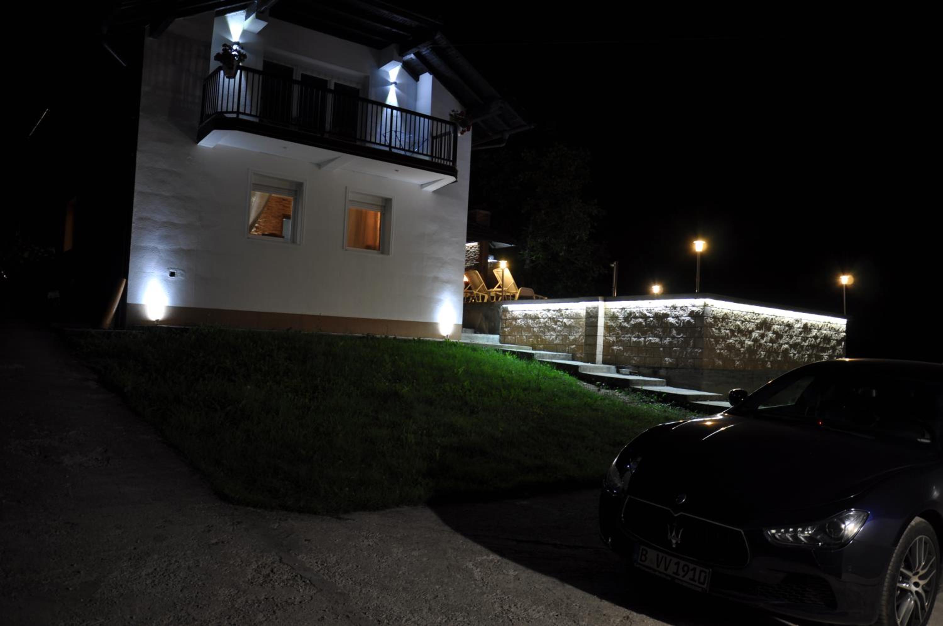 Lexor Holiday Home