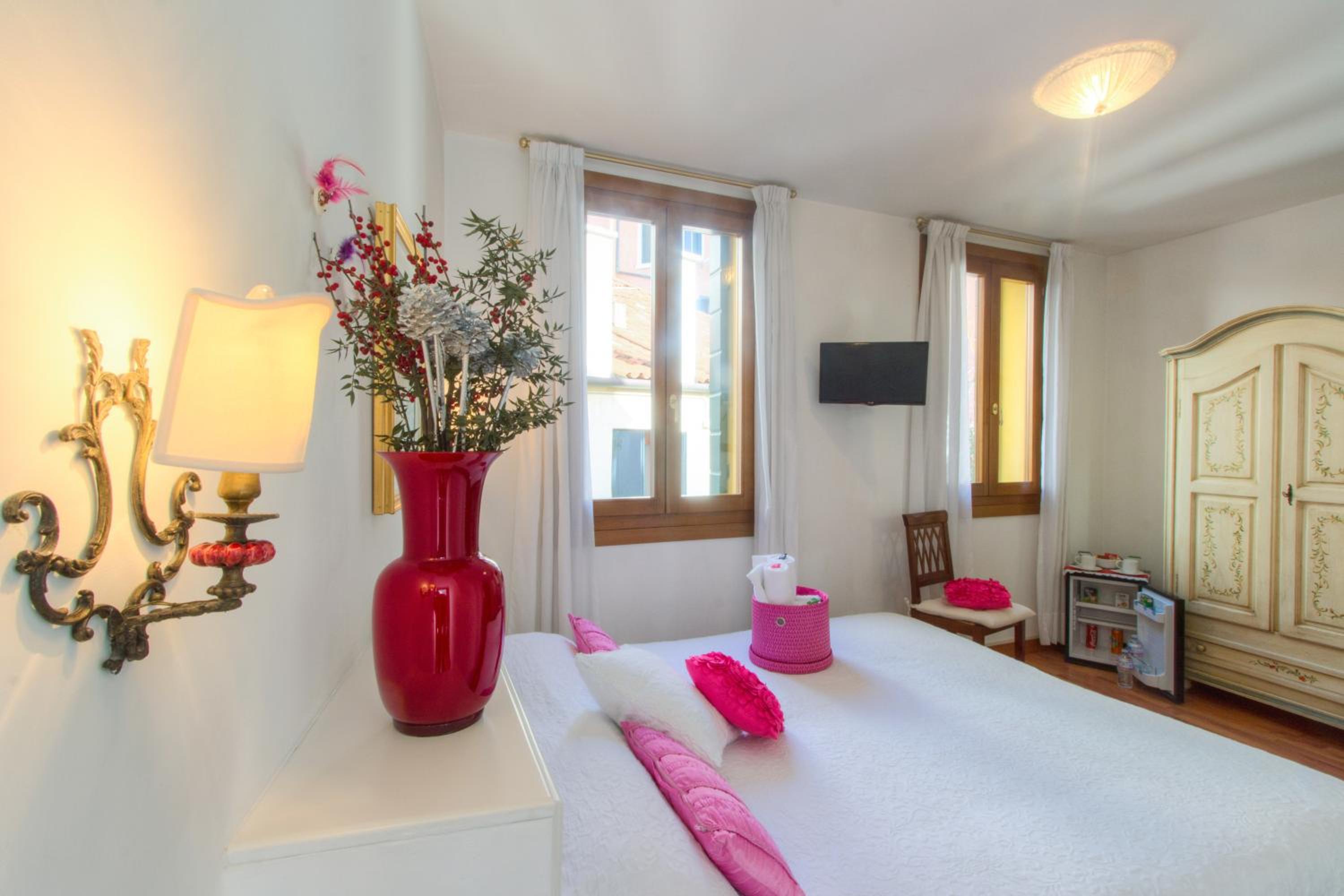 Residenza de l'Osmarin Suites
