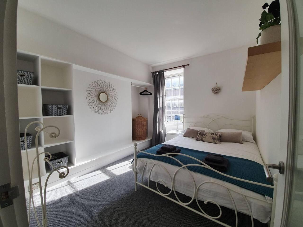 Lovely 2 bedroom flat in the heart of the city view 3