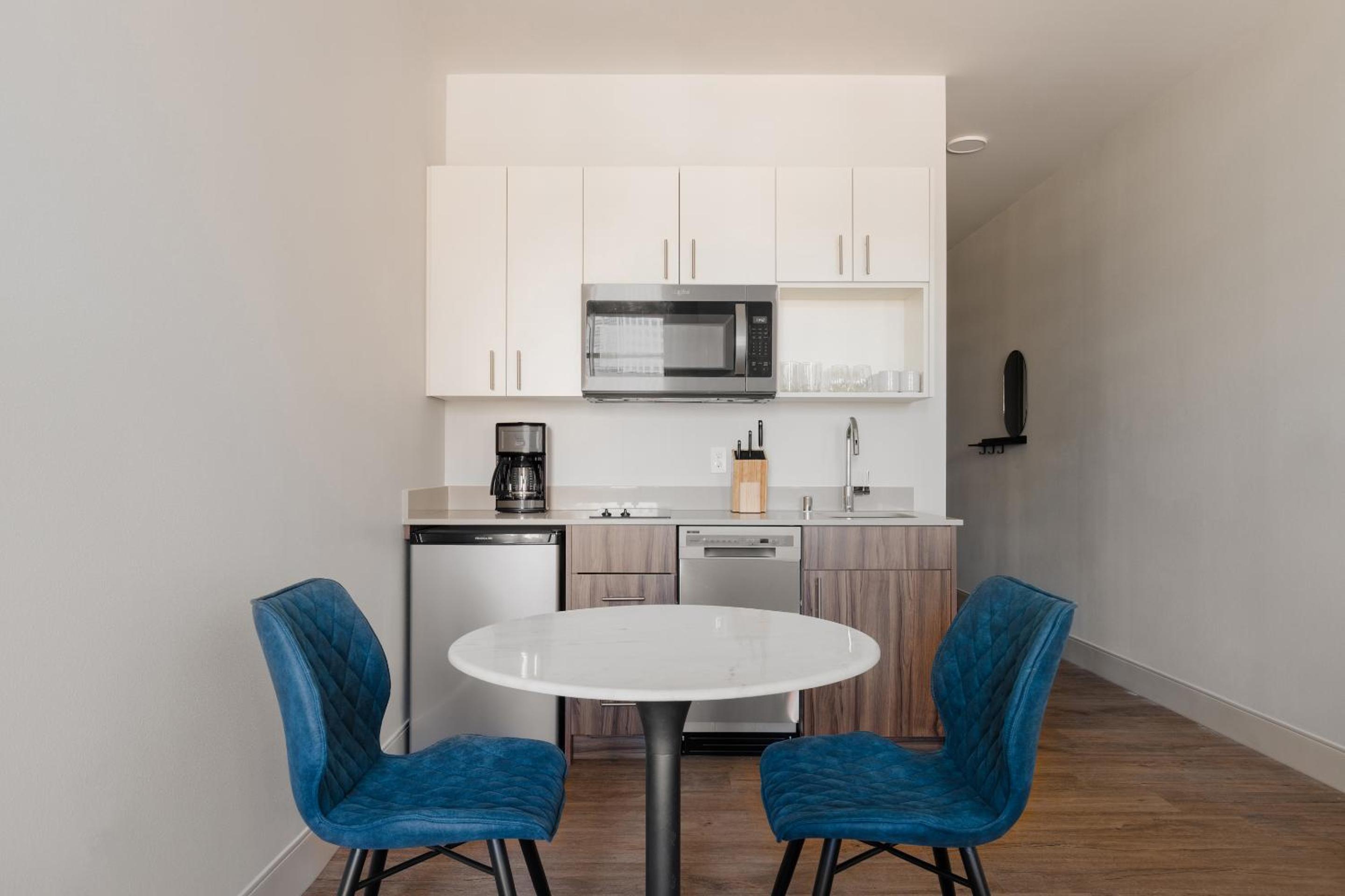 Seattle Vacations - Sonder at Pivot - Property Image 12