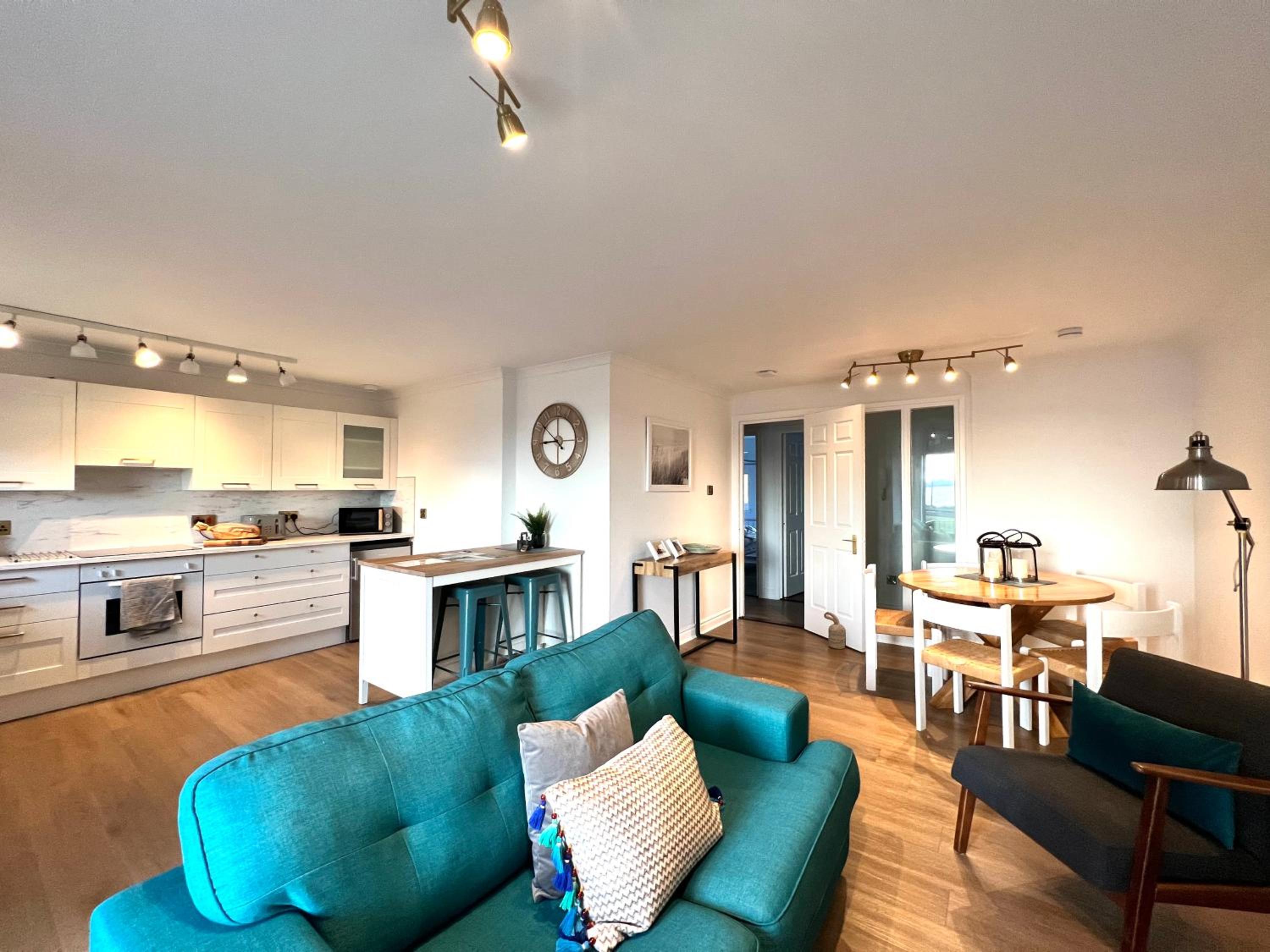 Bellevue Apartment view 4