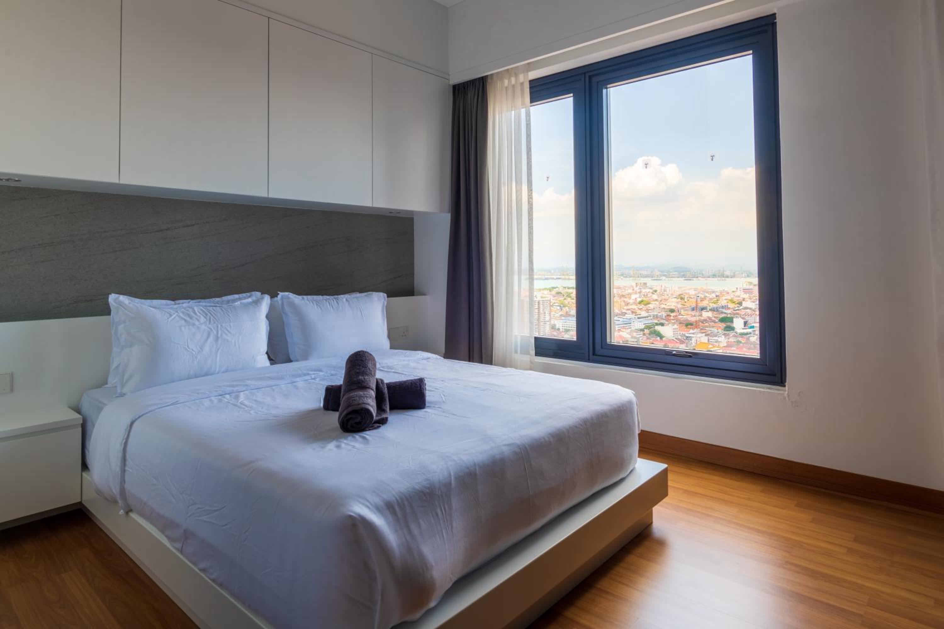 Executive Seaview 2Bedrooms Macalister Georgetown 4-6pax photo 3