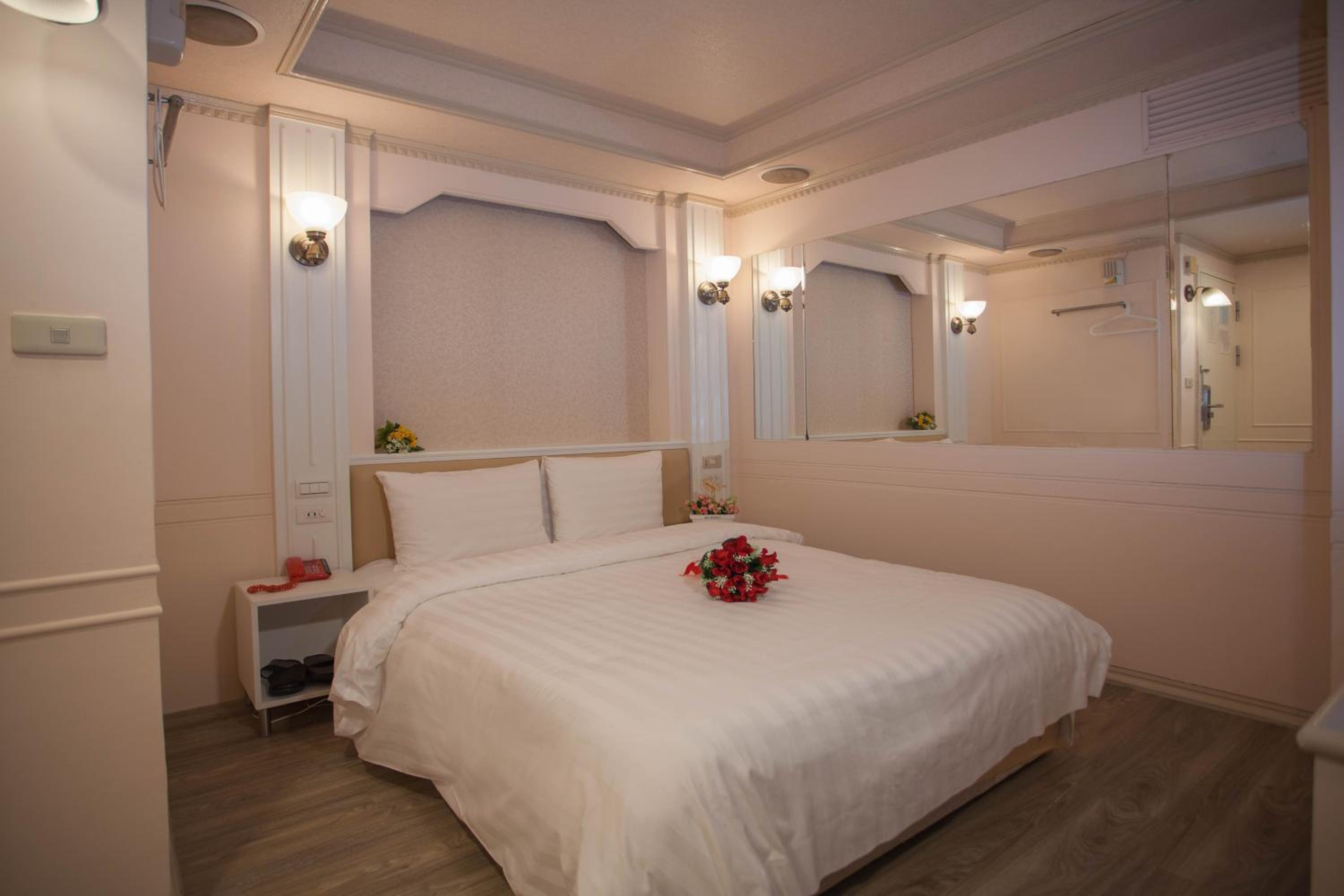 Showart Hotel
