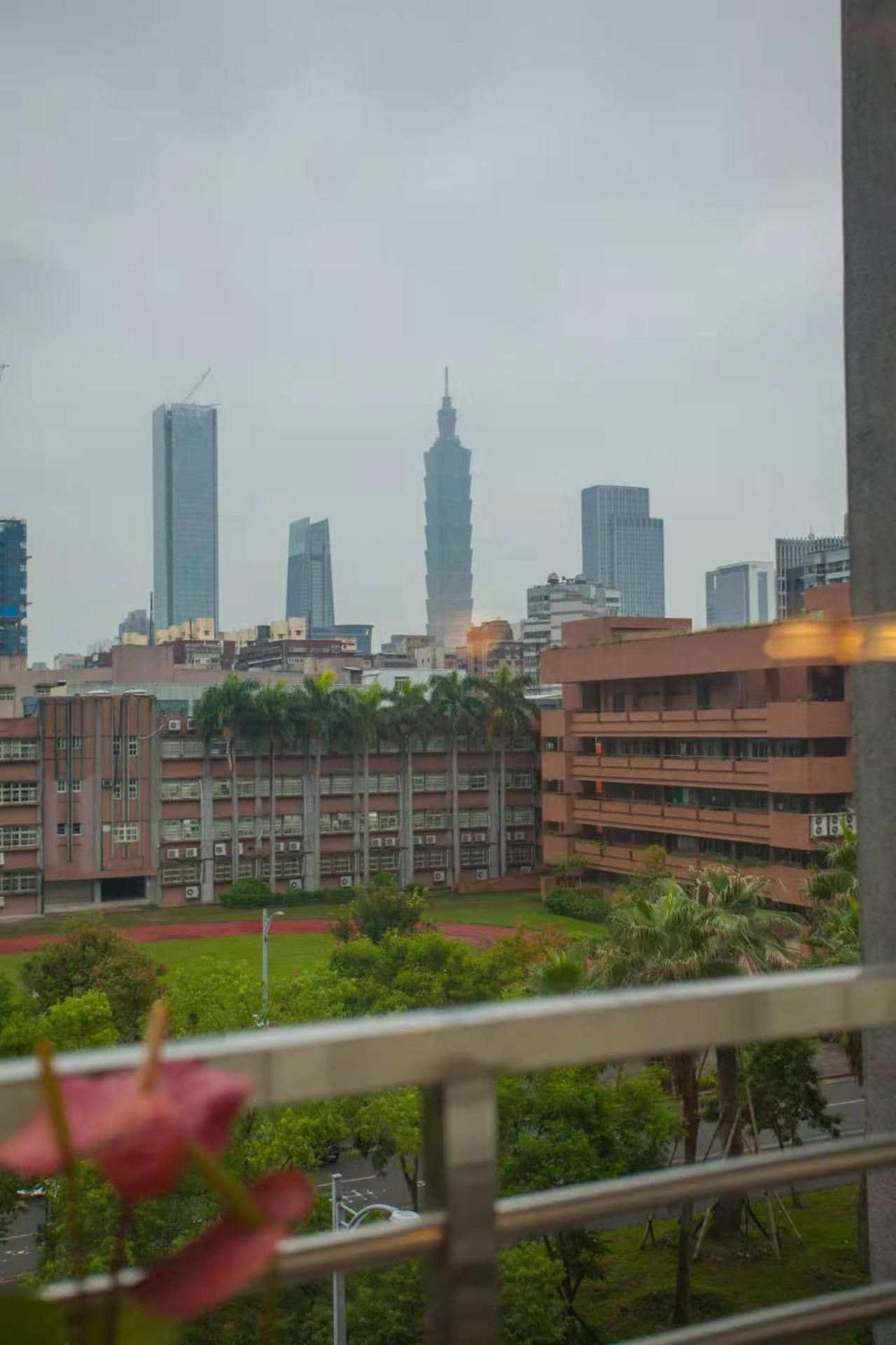 Showart Hotel