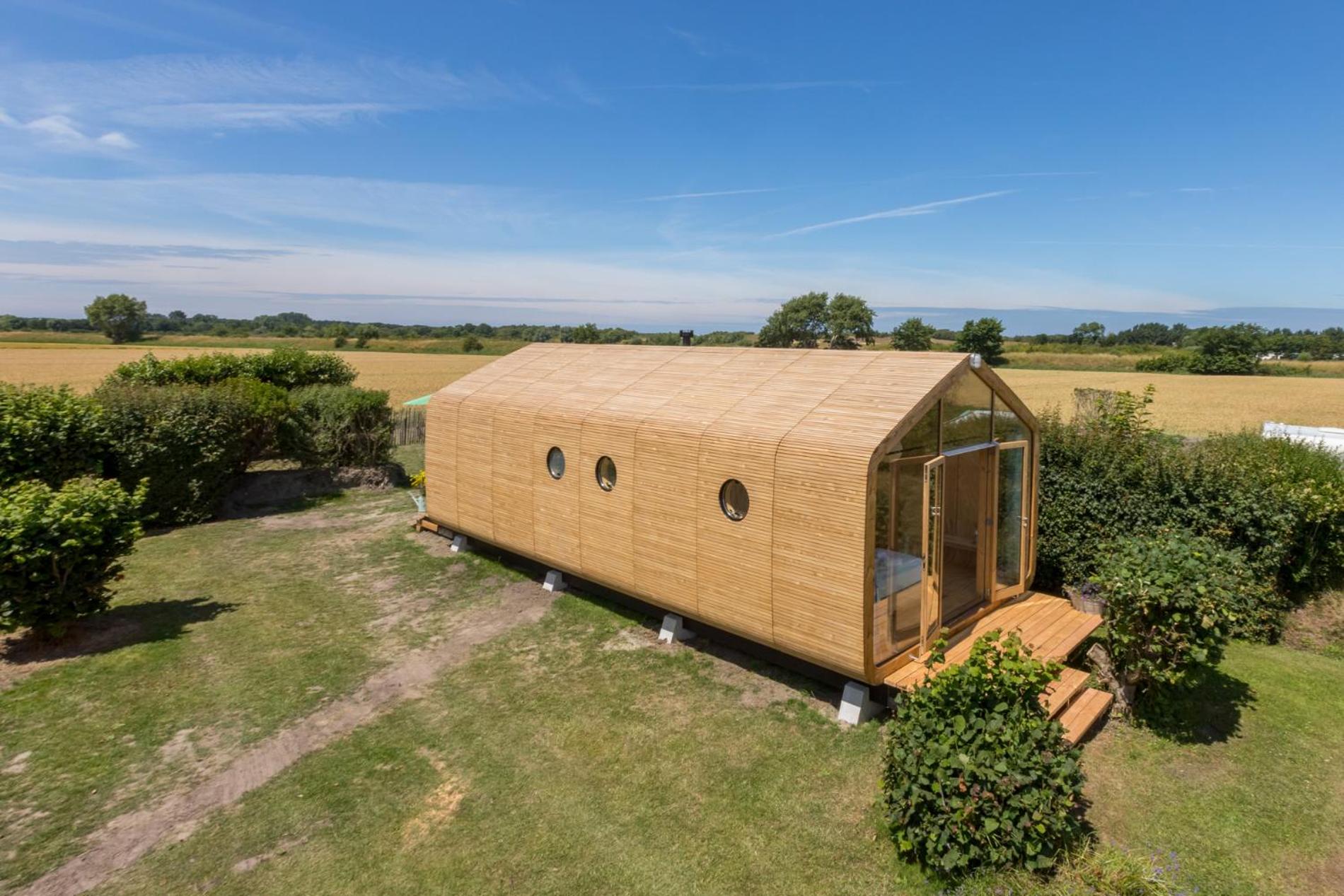Welcome in - Wikkelhouse met grote tuin en 2 terrassen, Kon Emmaweg 6 Vrouwenpolder view 5