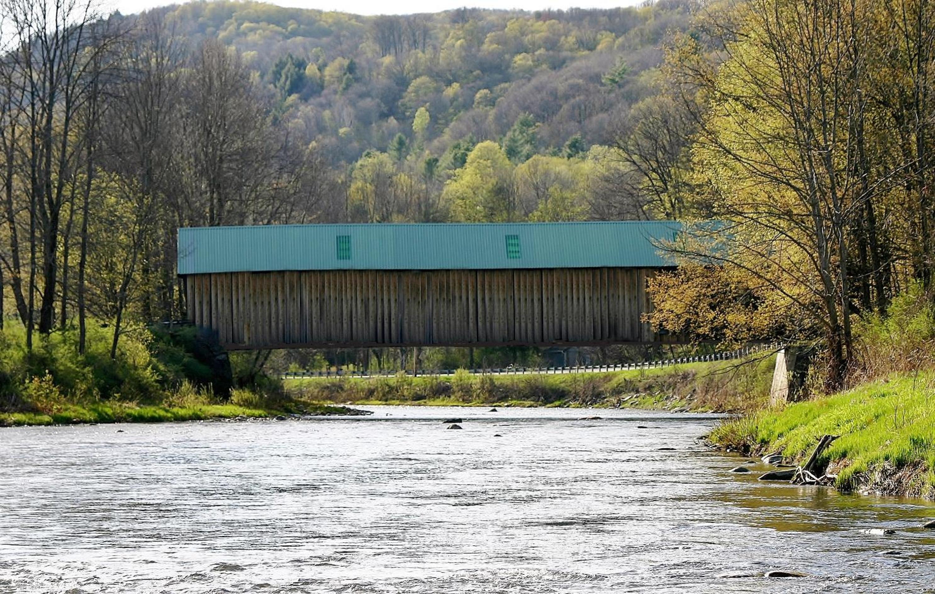 The Lincoln Inn & Restaurant At The Covered Bridge 3