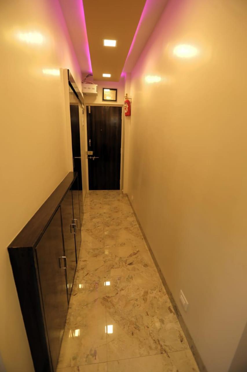 Cozy Furnished Apartment One Block From The Ocean view 5