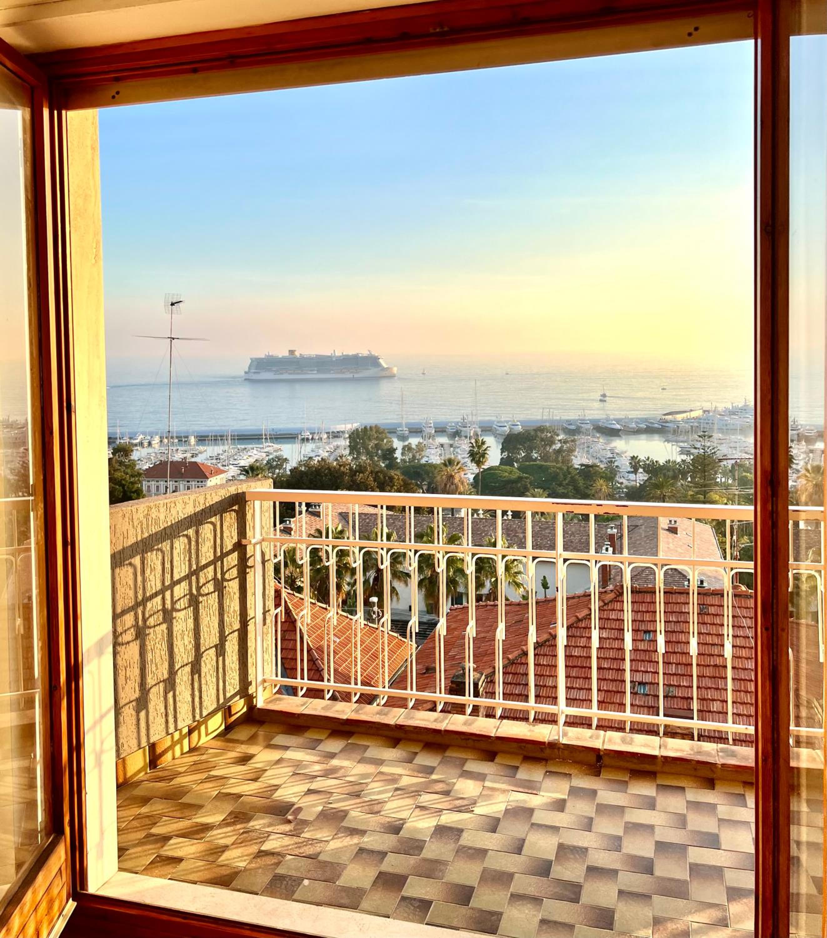 Hotel Special Home VISTA MARE e Parcheggio privato - Image 1