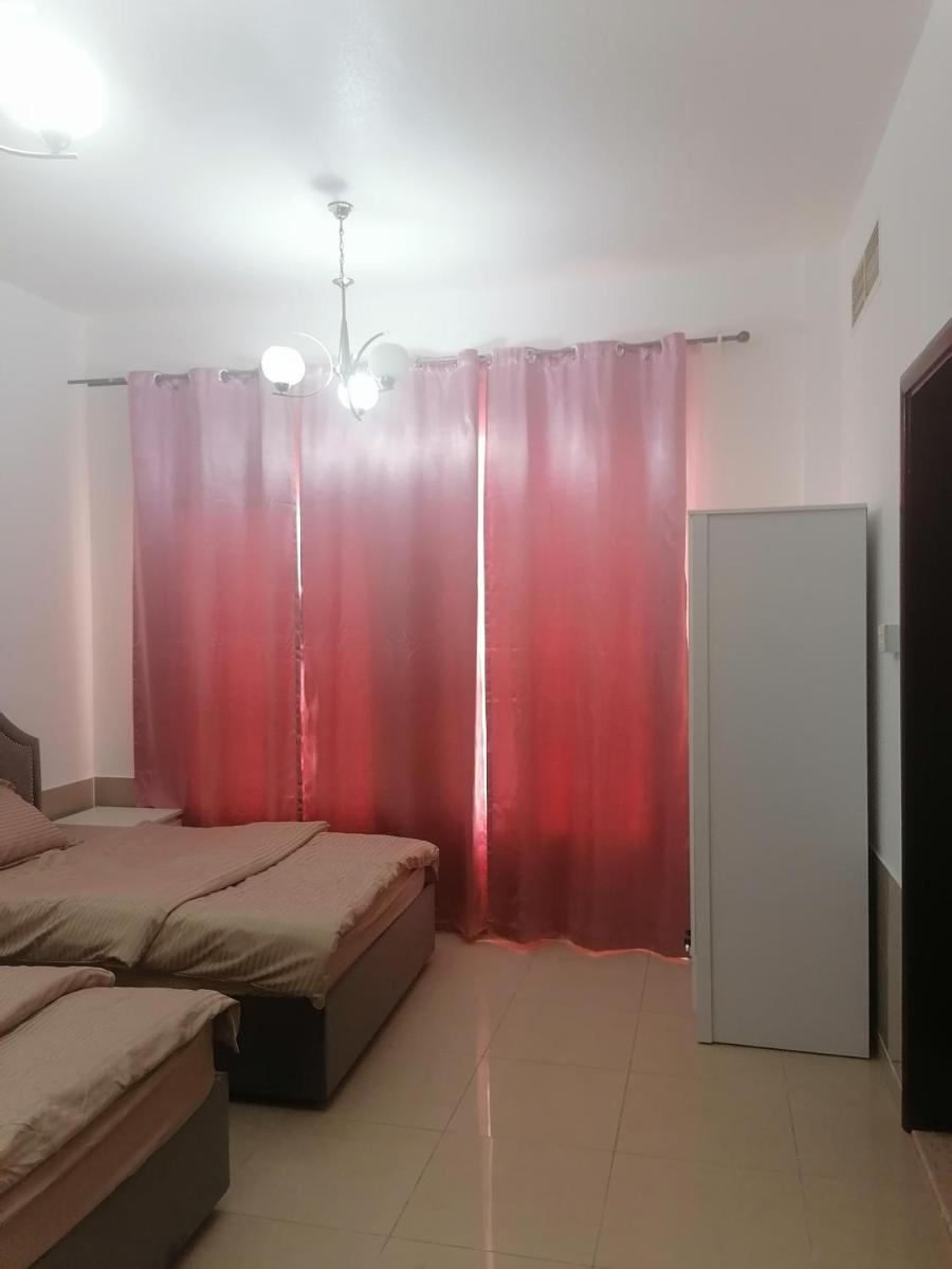 Al Qasba Lima Suites