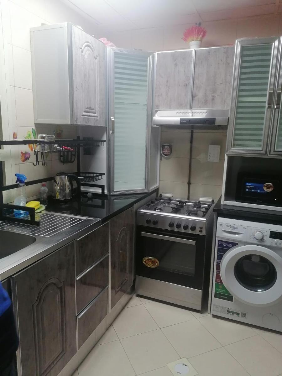 Al Qasba Lima Suites