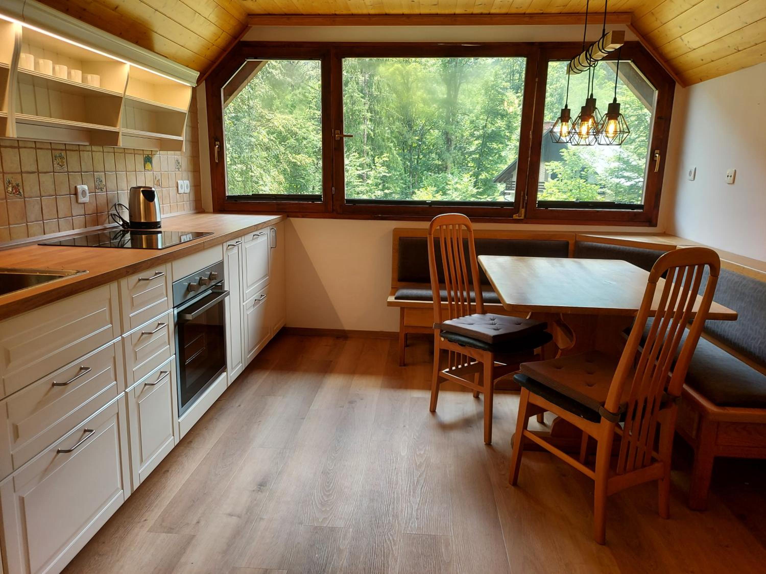 APARTMAJI-SOBE-PRI UKCU Bohinj