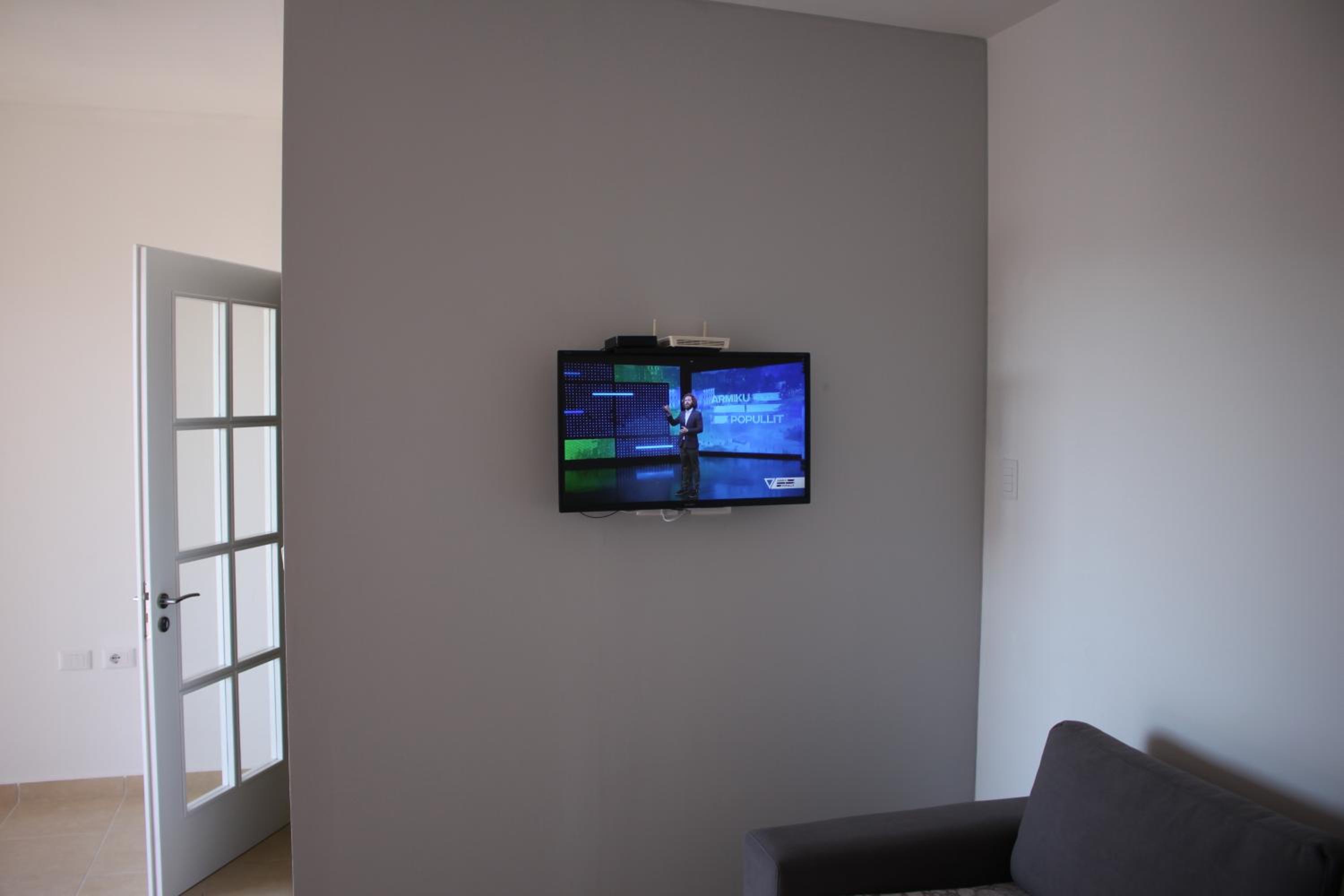 Everest Apartments Shengjin