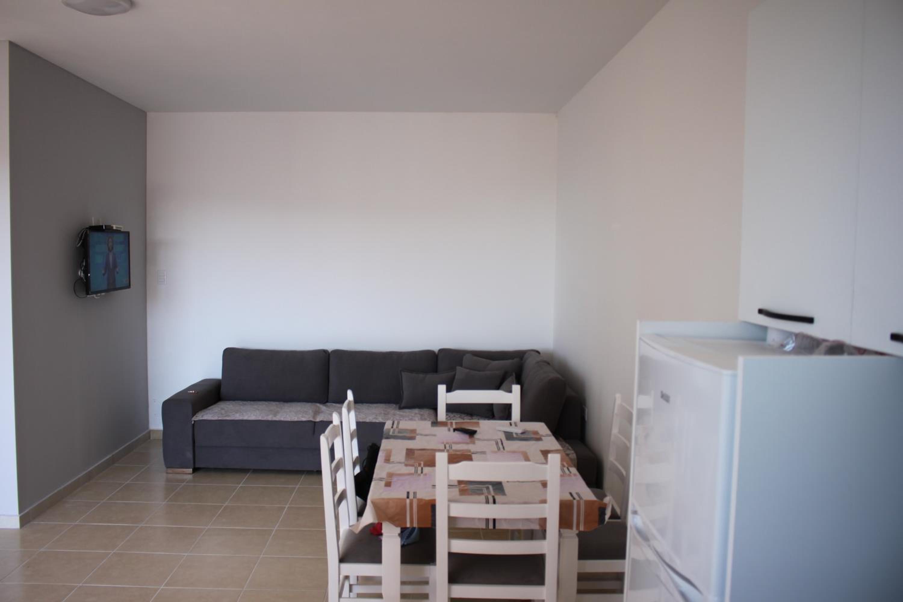Everest Apartments Shengjin