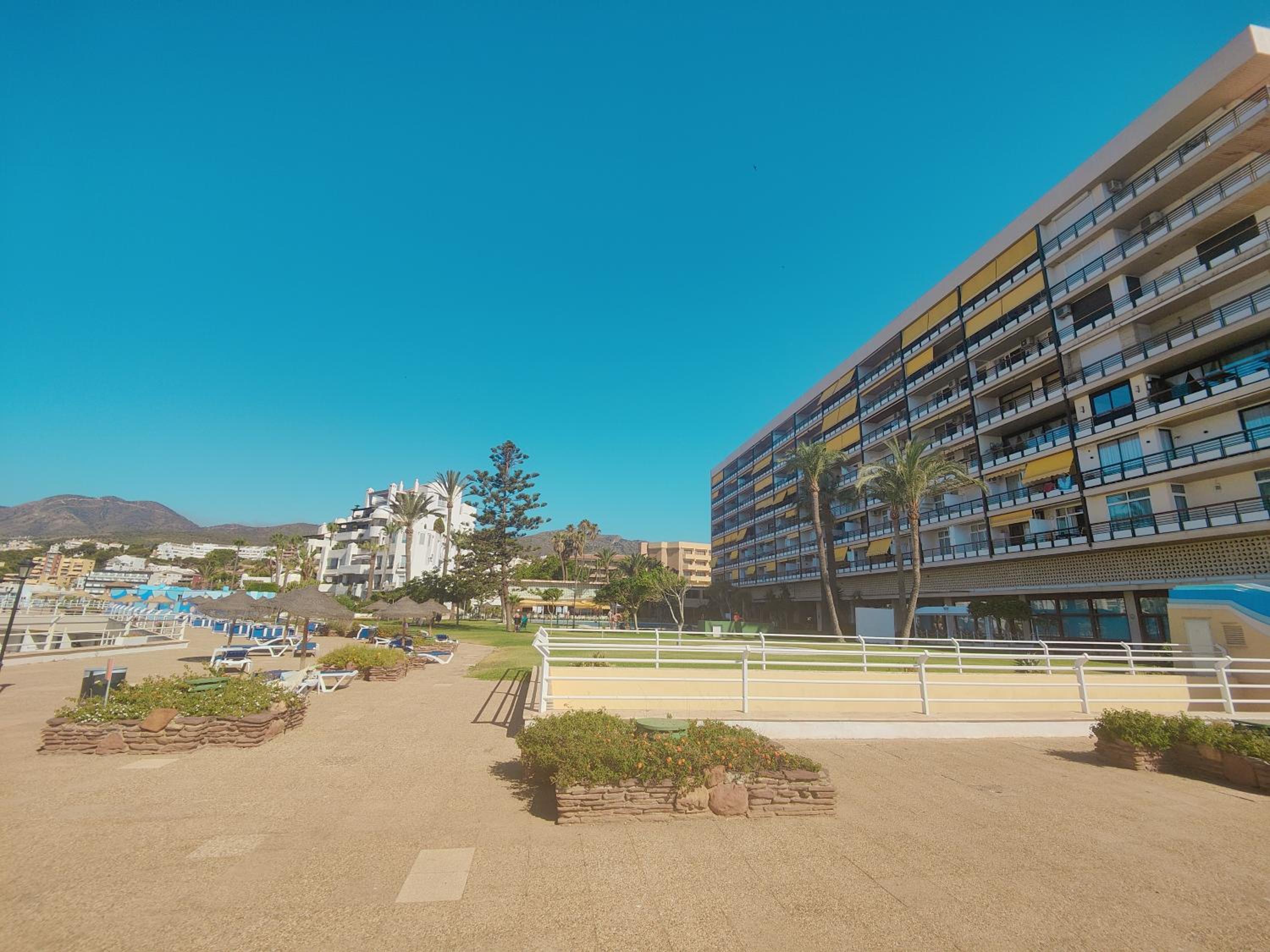 Santa-Clara-Blue Horizon Front Line Apartment BY NAMASTE ELITE