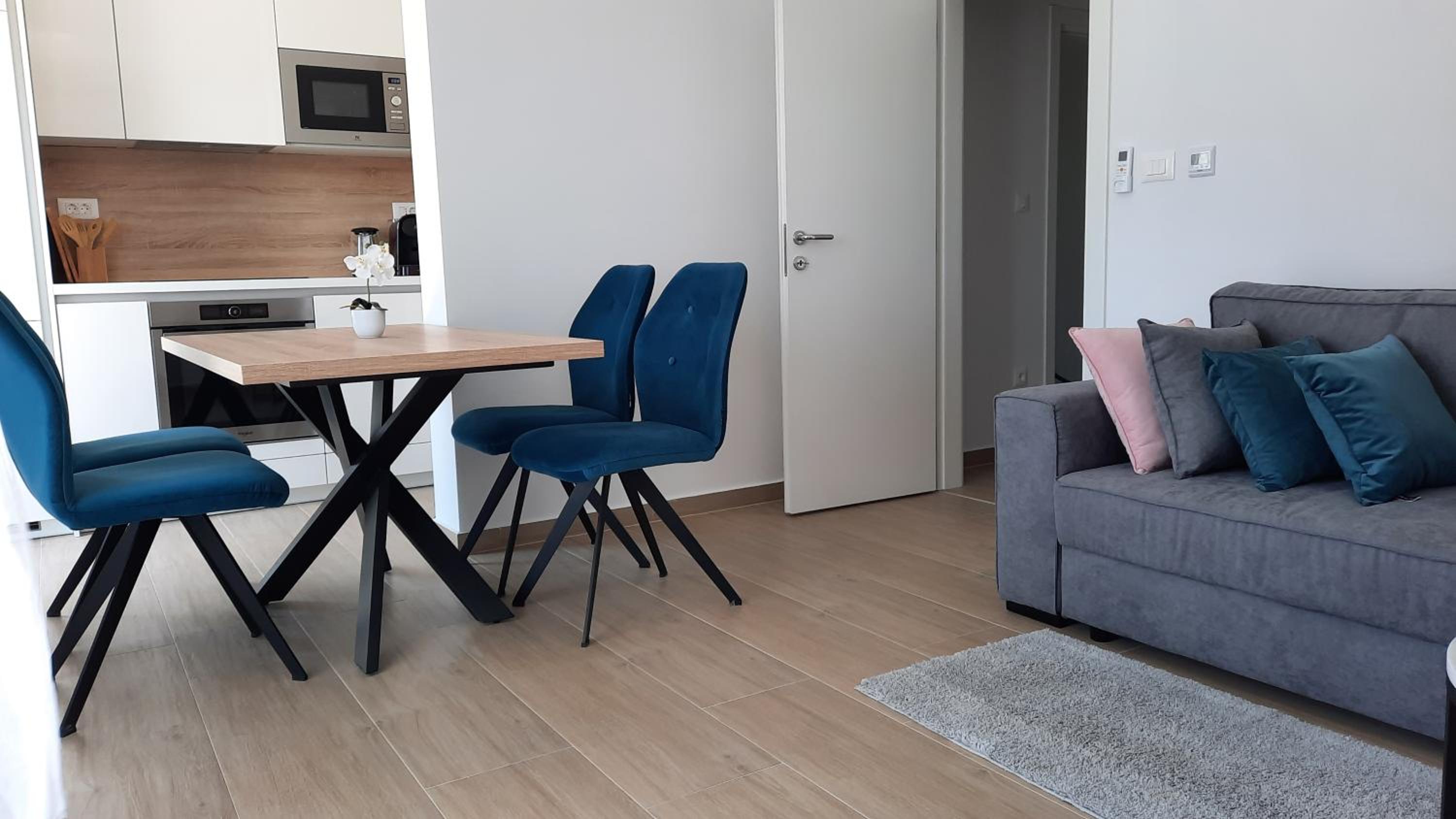Luxury Apartments Marina View