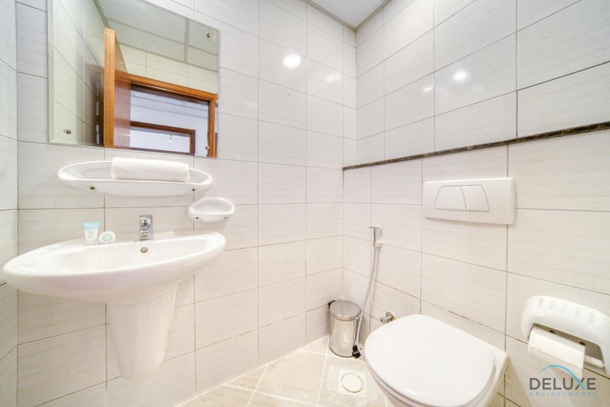 Upscale 1BR at Marina Pinnacle Dubai Marina by Deluxe Holiday Homes
