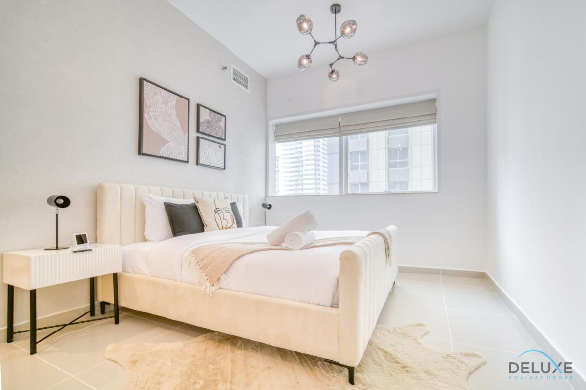 Upscale 1BR at Marina Pinnacle Dubai Marina by Deluxe Holiday Homes