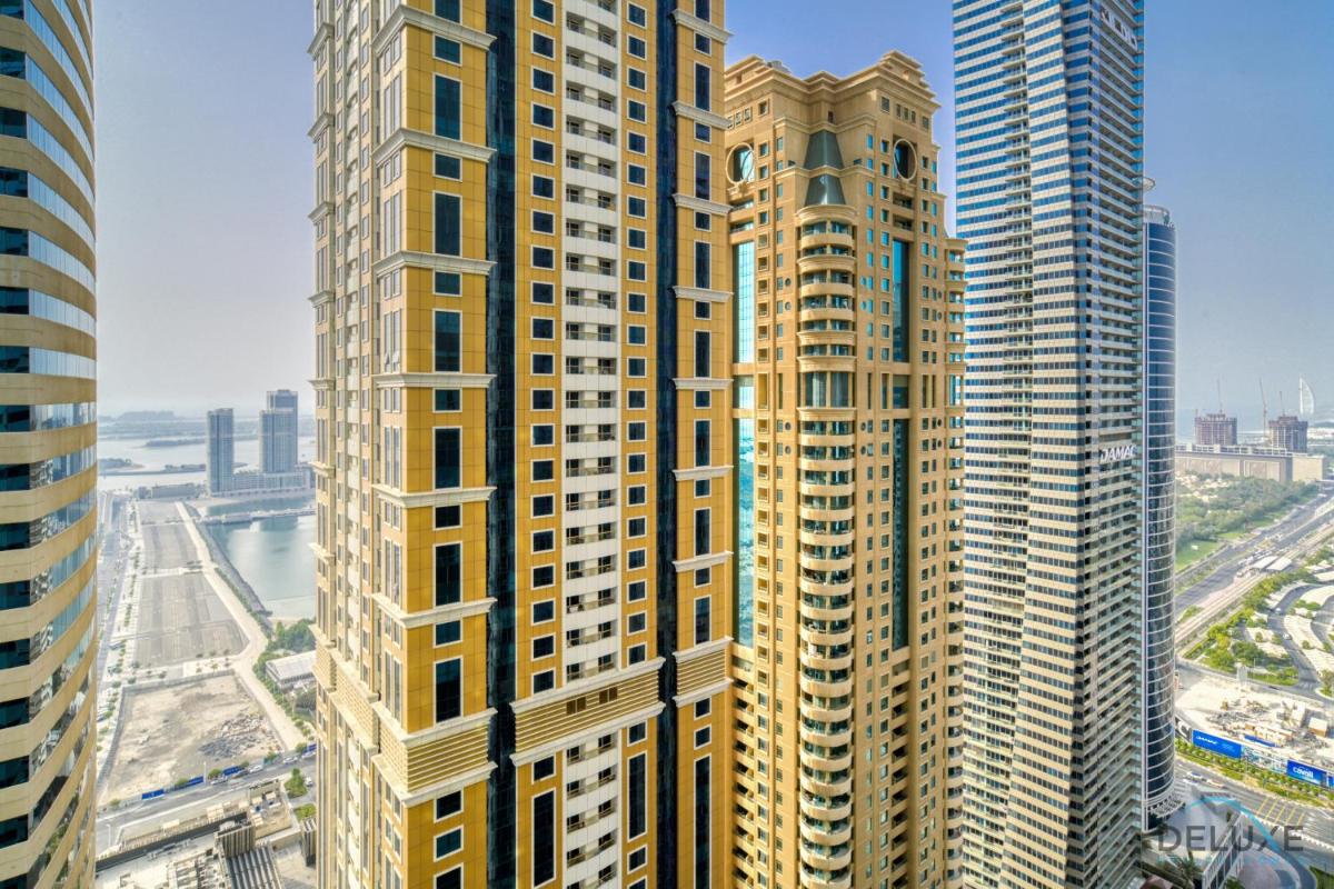 Upscale 1BR at Marina Pinnacle Dubai Marina by Deluxe Holiday Homes