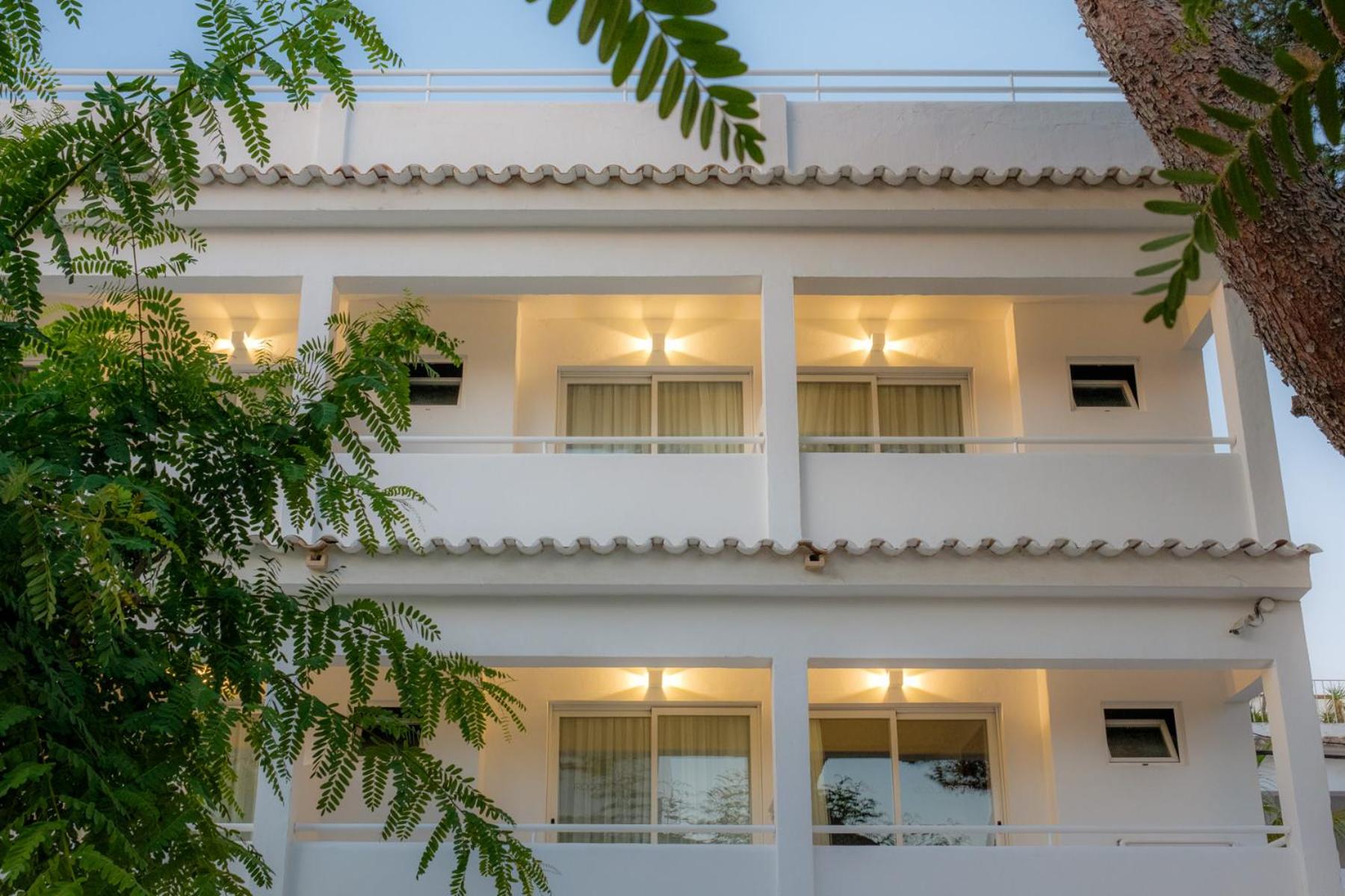 IROCO HOSTAL view 2