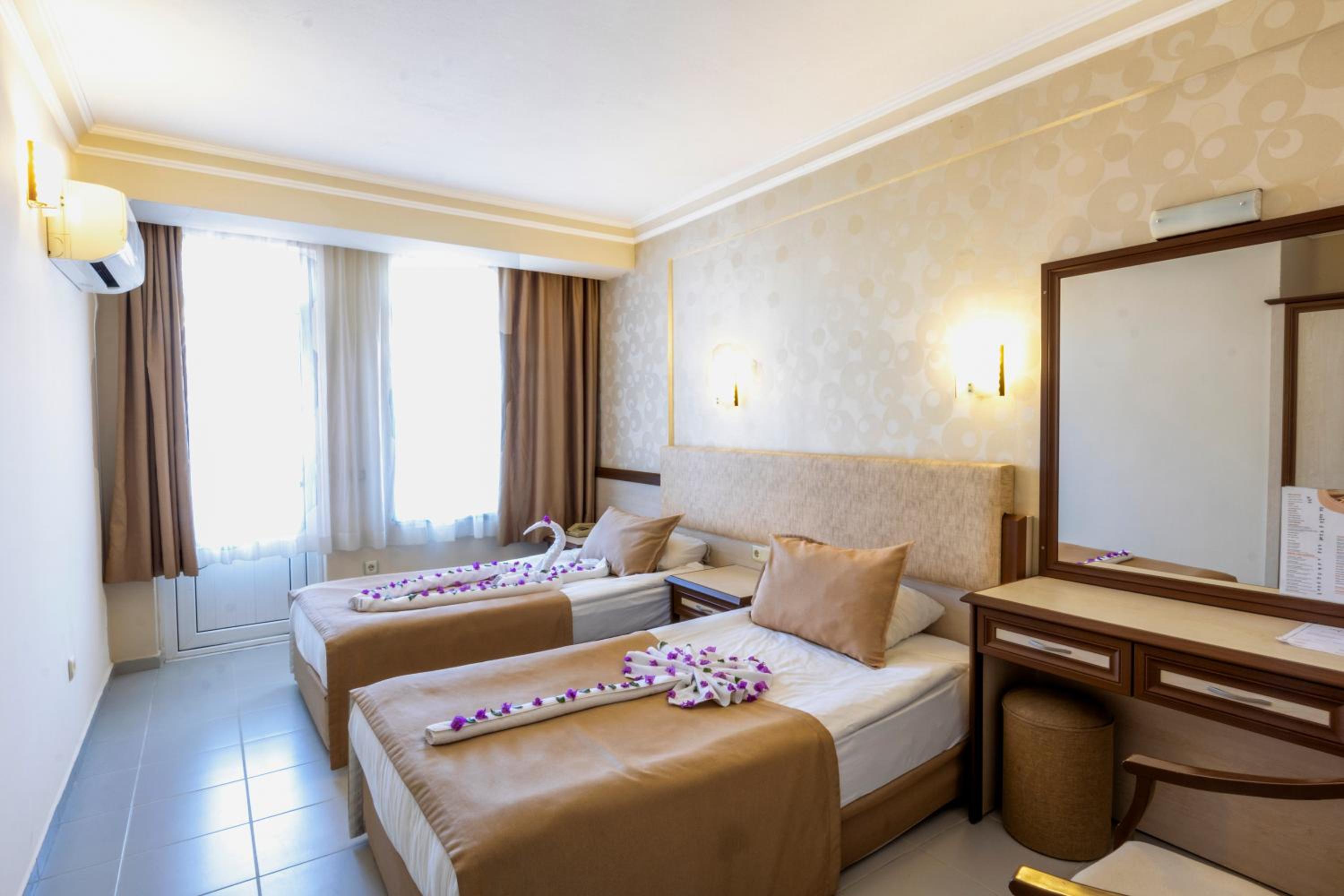 May Flower Apart Otel - Image 59