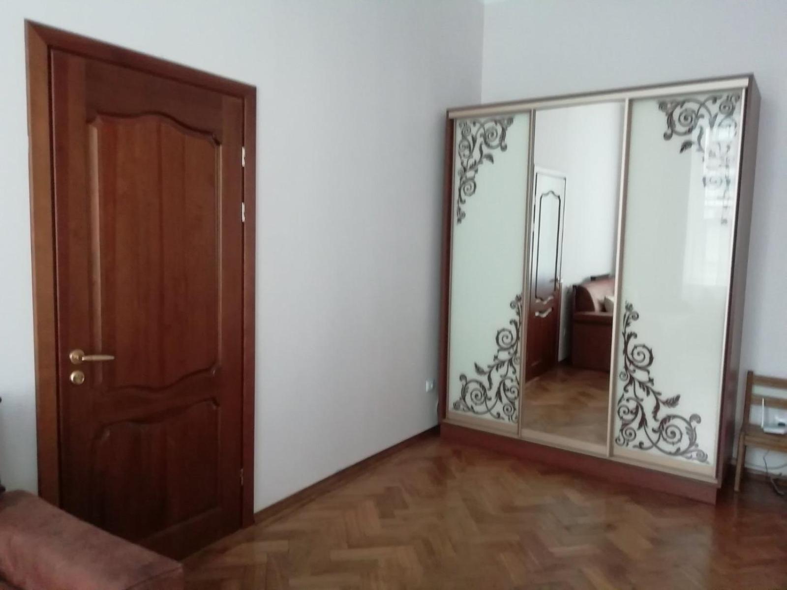 Верхрат en Lviv — hotel room