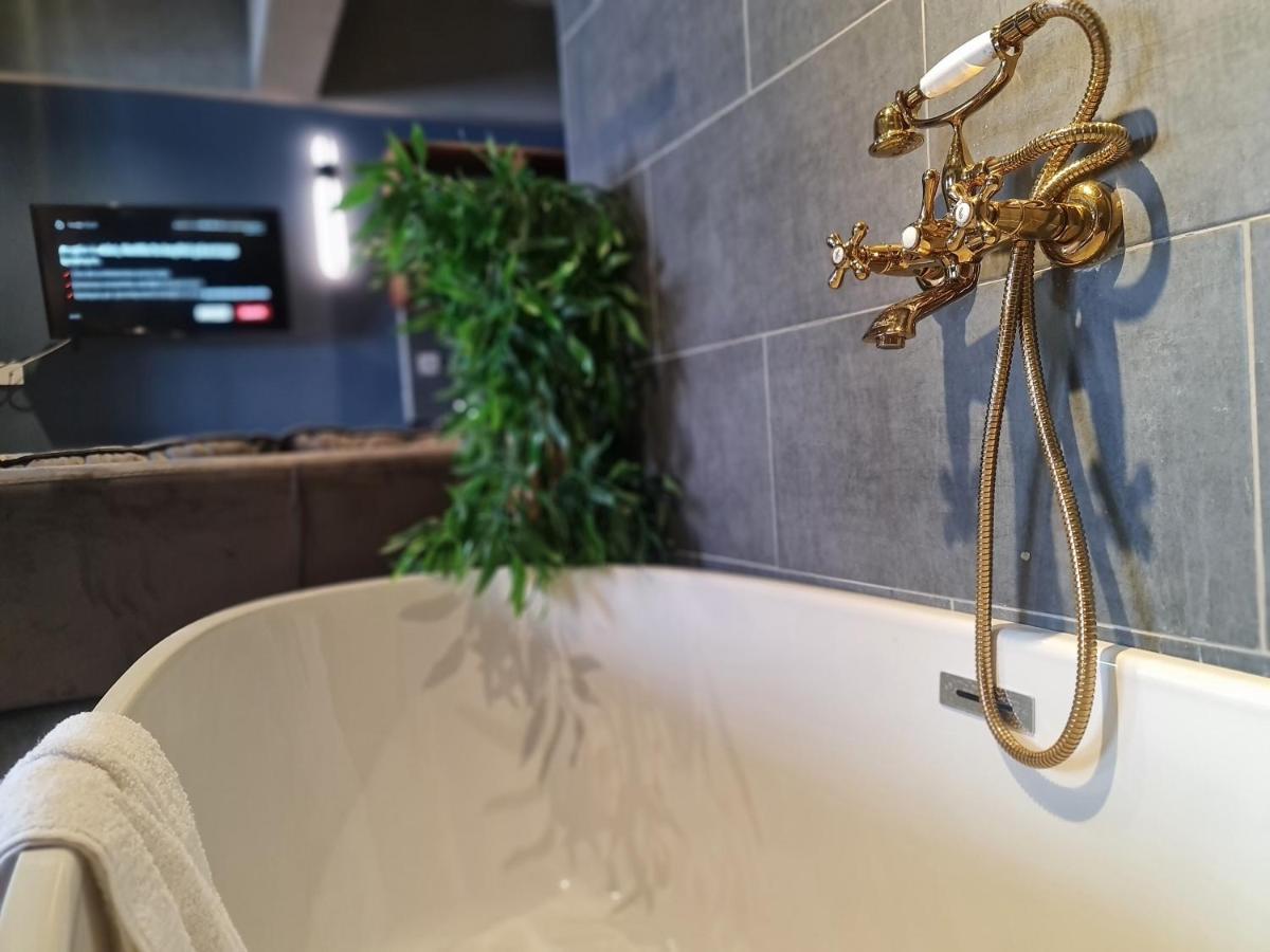 Jacuzzi