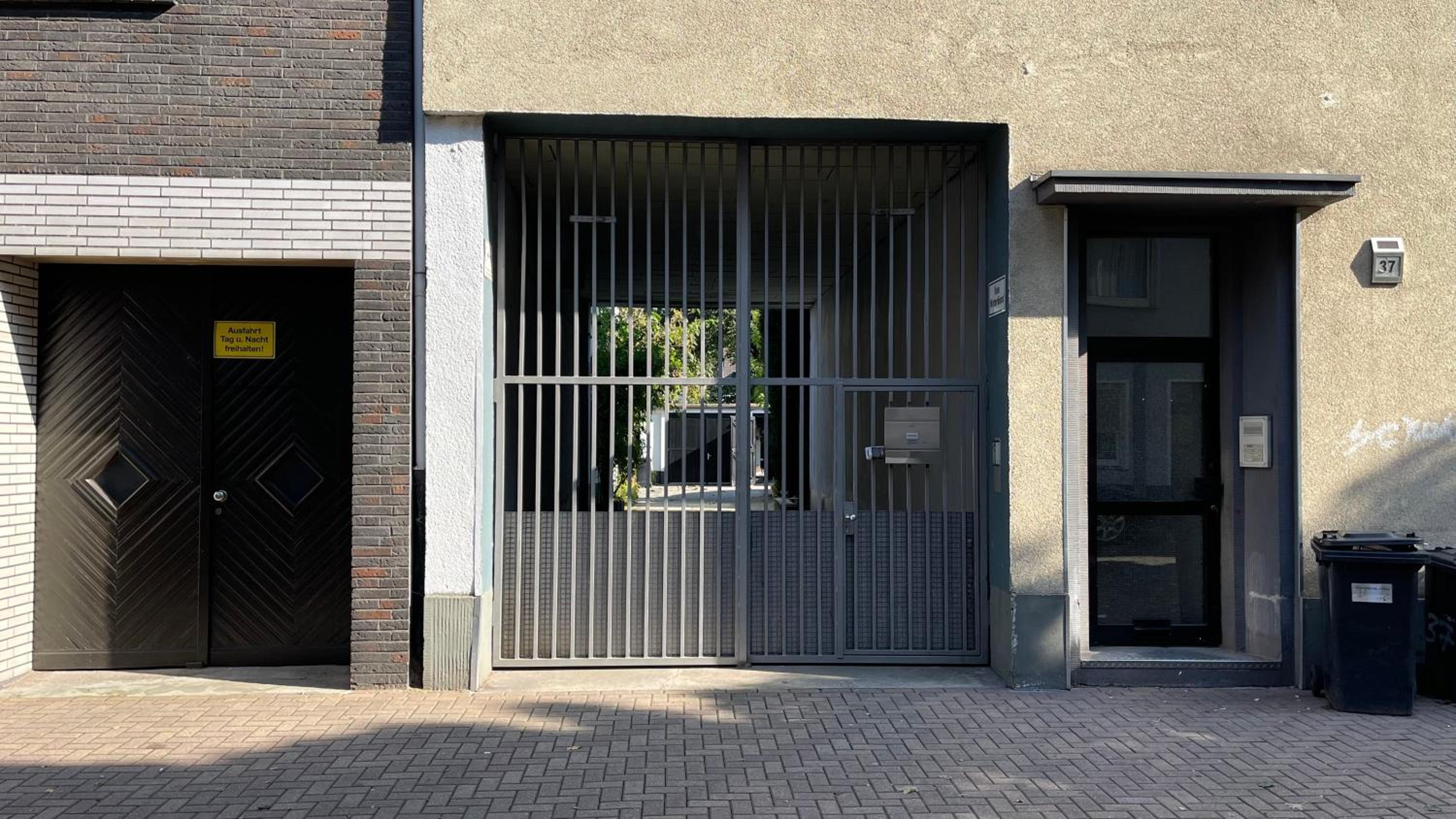OASE im grünen Hinterhof, EG, Ruhe, Terrasse, Carport, free PayTV, Kaffee&Tee, Fahrräder