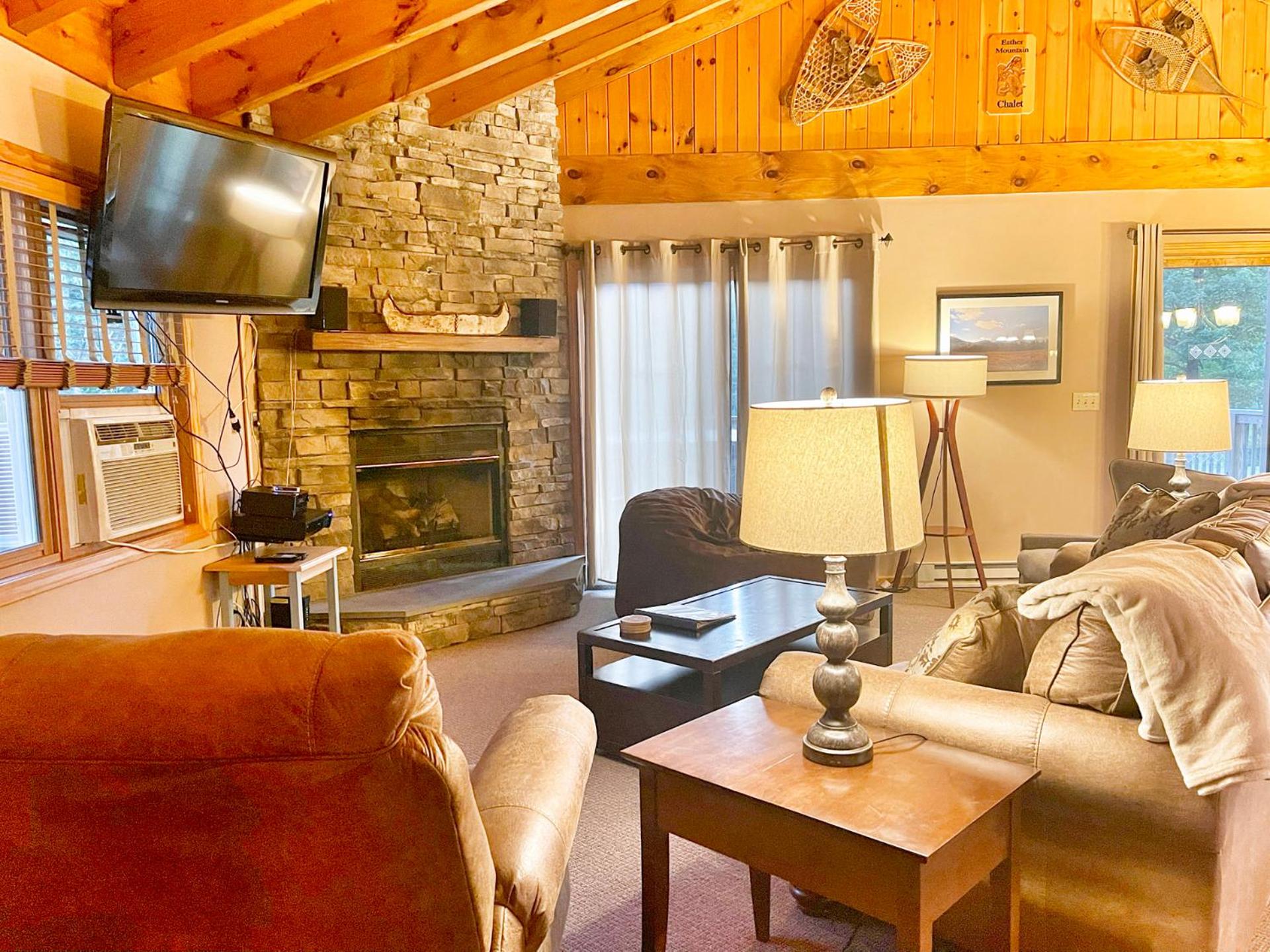 Esther Mountain Chalet view 5