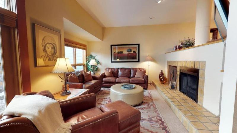 Gold-Rated 3 Bedroom Condo Near Grand Hyatt Vail And Chair Lift 20 view 2
