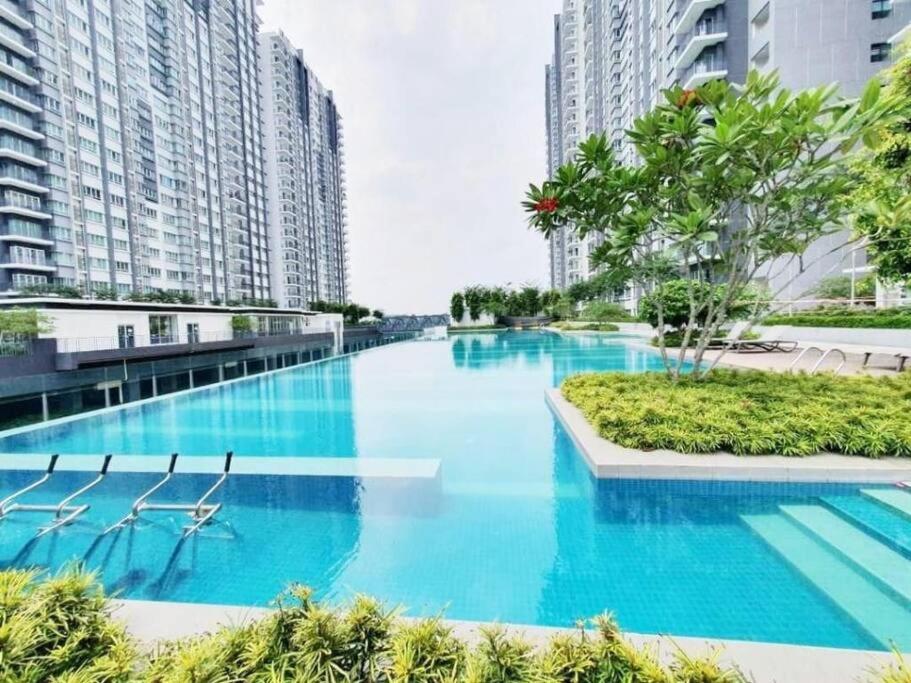 Serene Stay Minimalist @ Southville City photo 8
