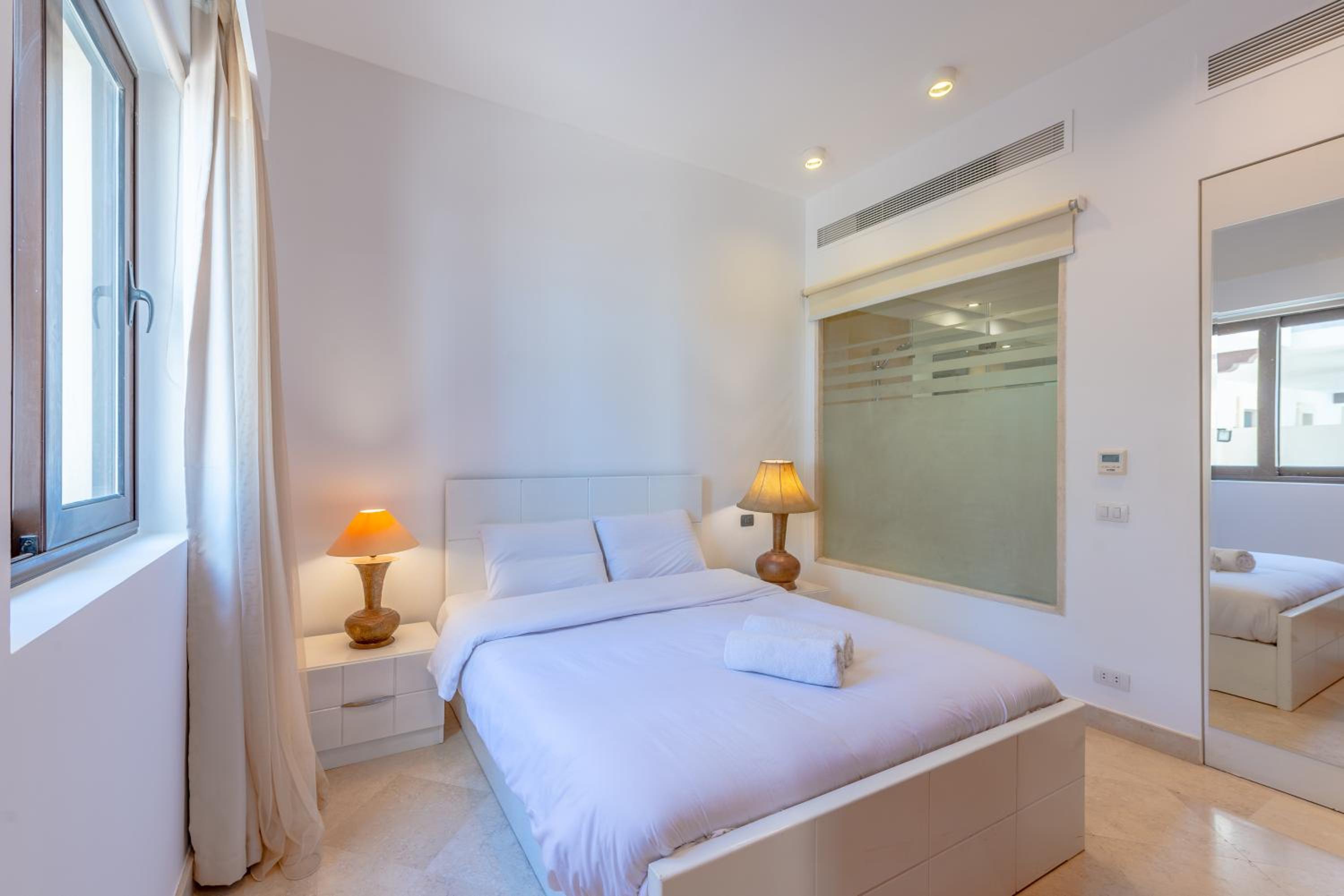 Classy 1-Bedroom Apartment in Ancient Sands with Pool View