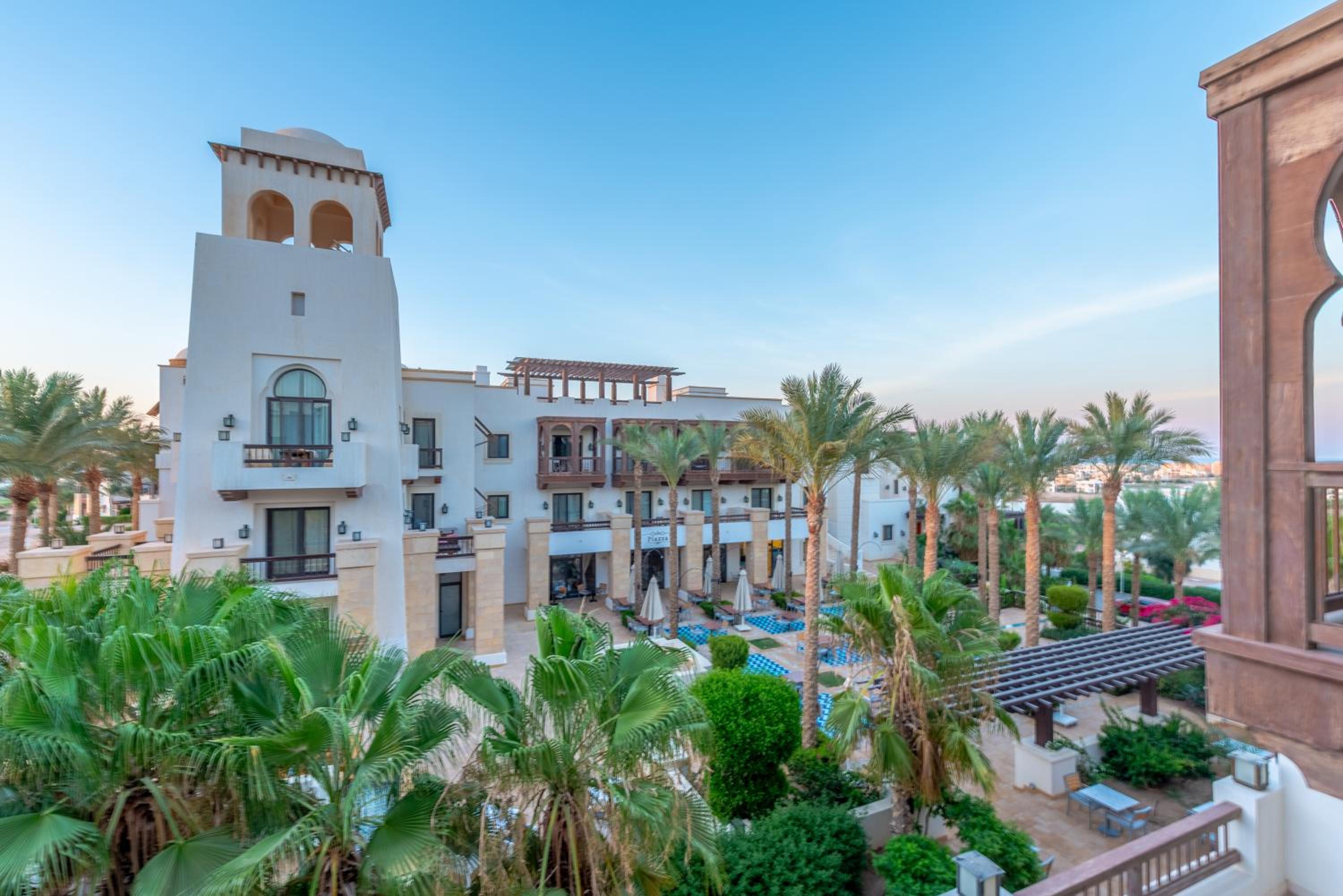 Classy 1-Bedroom Apartment in Ancient Sands with Pool View