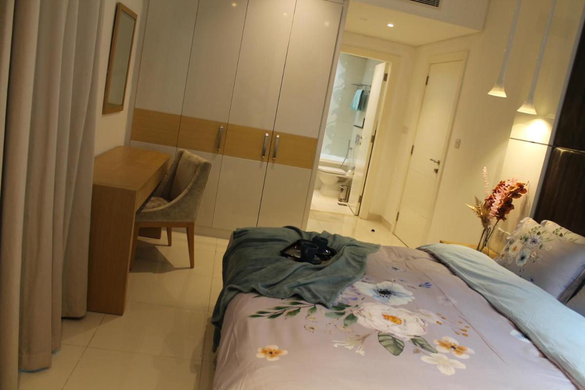 Spacious one bedroom close to Burj Khalifa, Dubai Mall in Business Bay