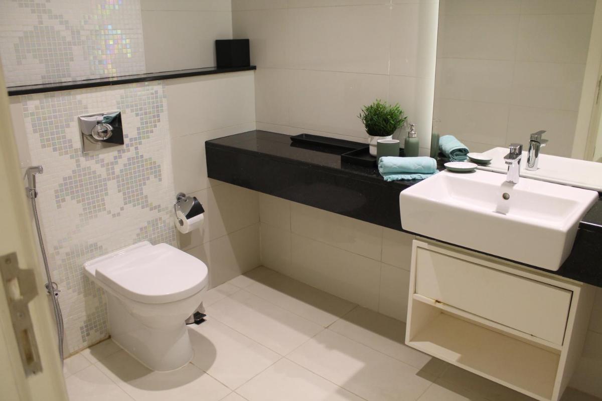 Spacious one bedroom close to Burj Khalifa, Dubai Mall in Business Bay
