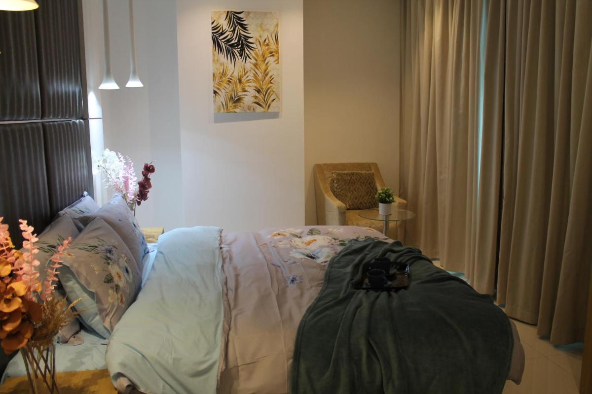Spacious one bedroom close to Burj Khalifa, Dubai Mall in Business Bay