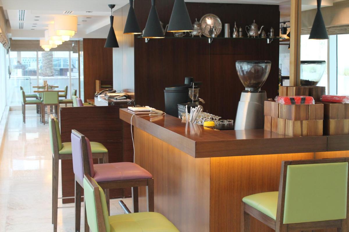 Spacious one bedroom close to Burj Khalifa, Dubai Mall in Business Bay