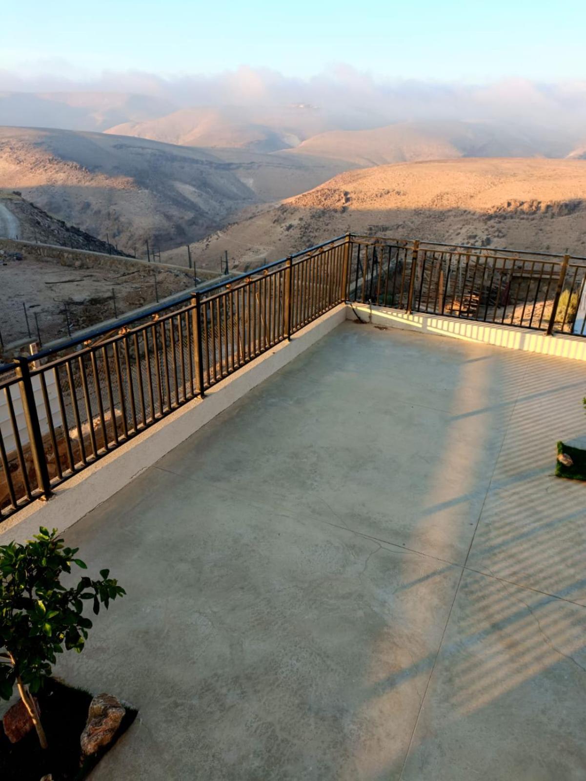 Vastu Dead Sea apartment