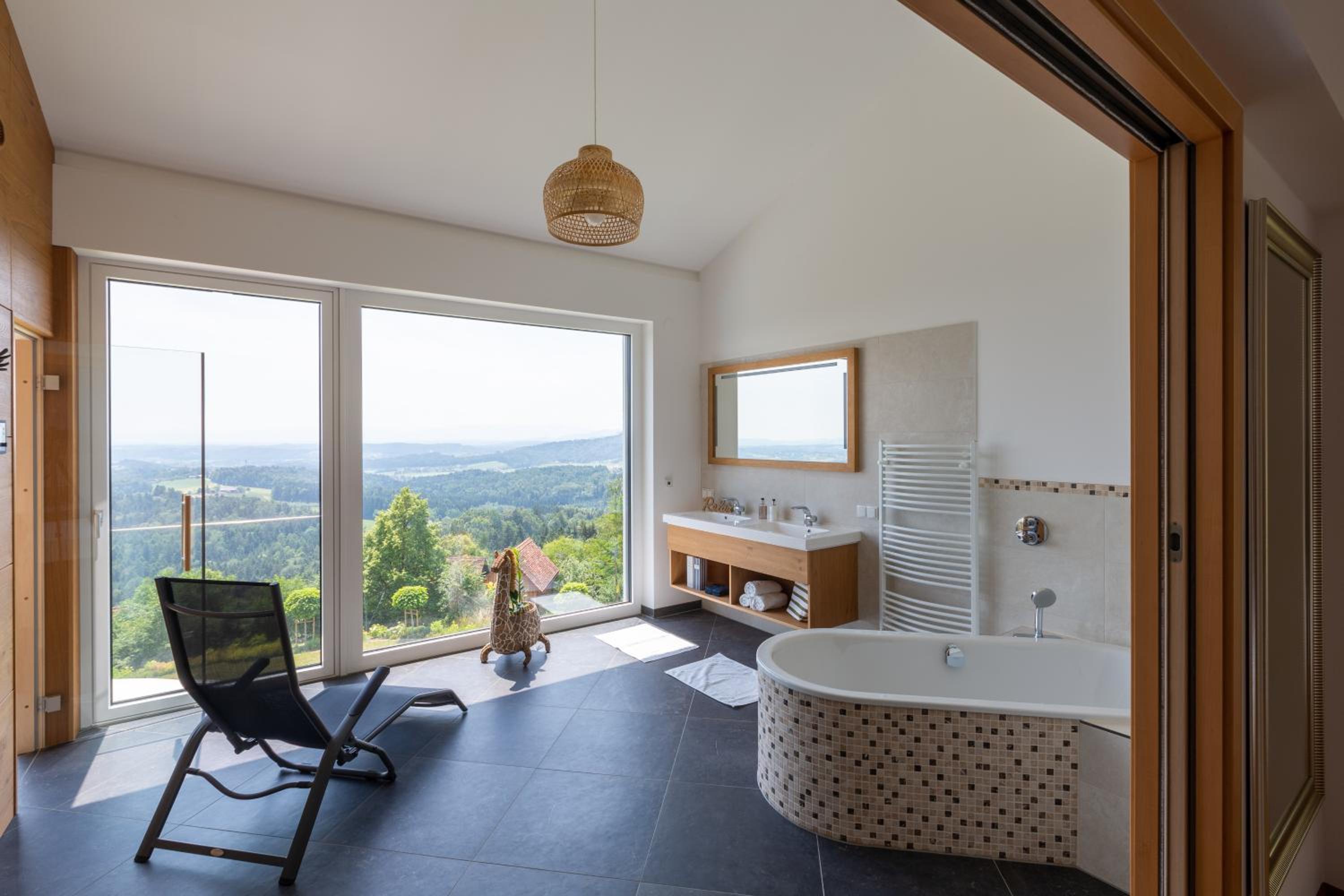 Greim15 --- ganzes Ferienhaus mit Fernsicht, Pool, Wellness
