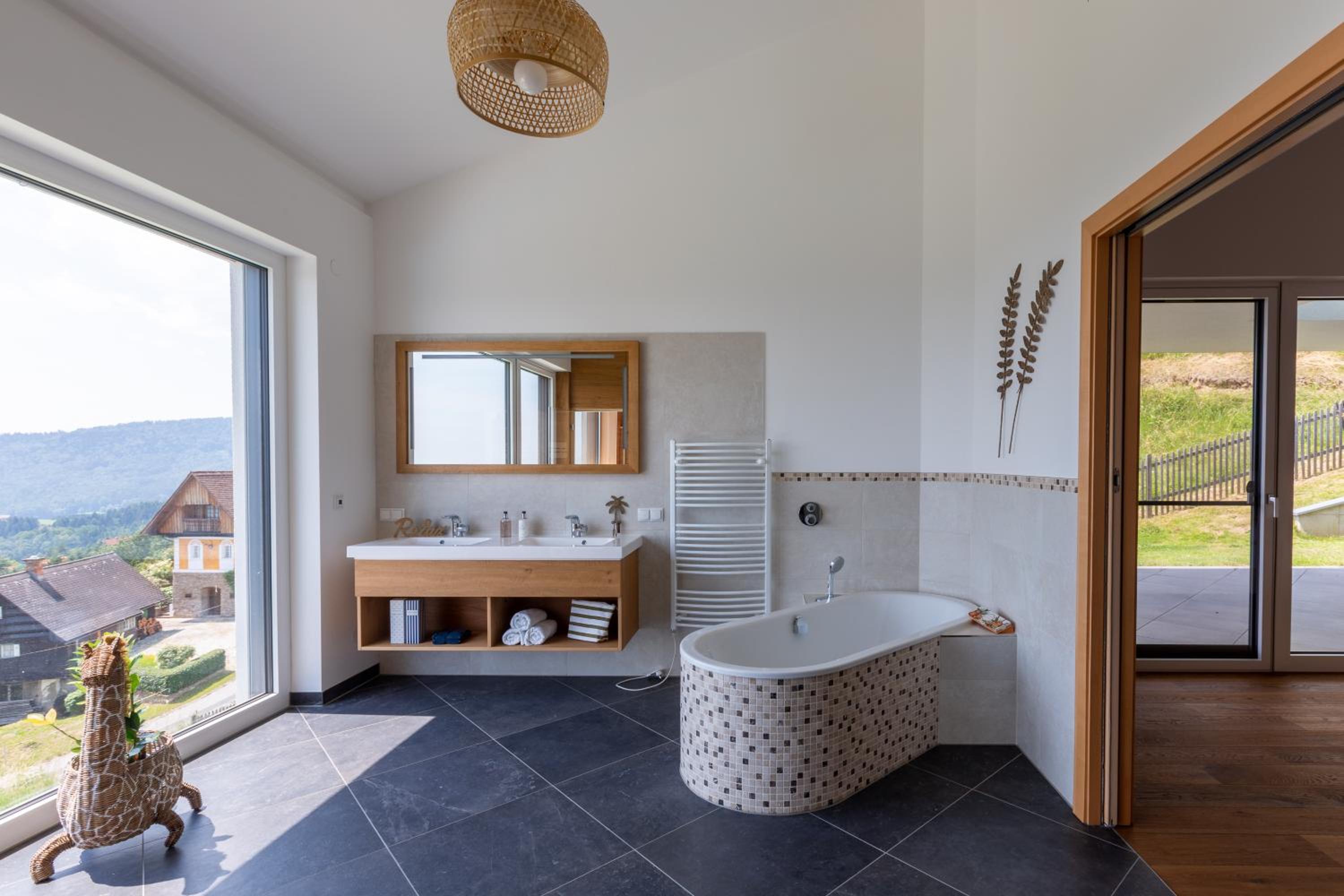 Greim15 --- ganzes Ferienhaus mit Fernsicht, Pool, Wellness