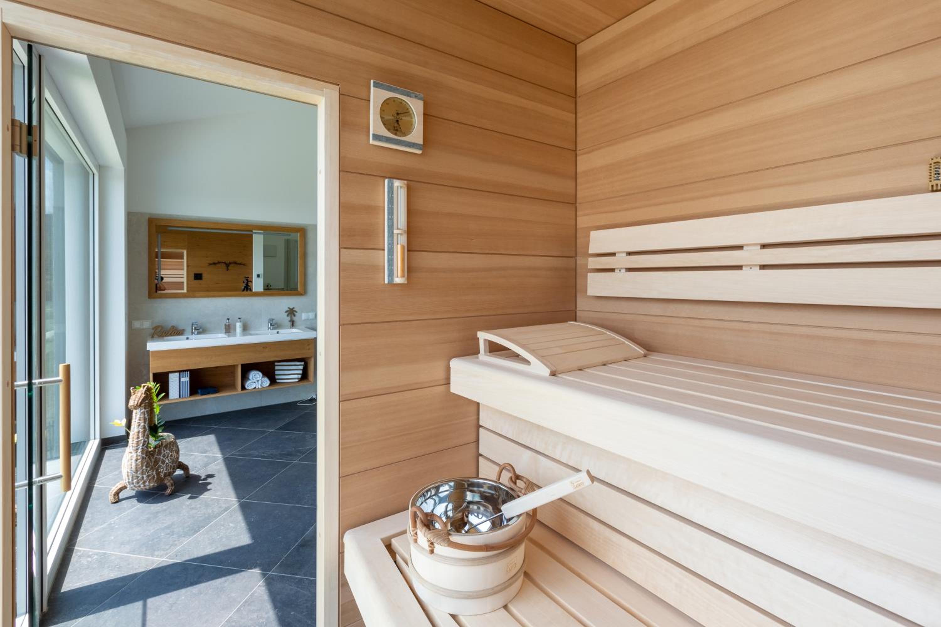 Greim15 --- ganzes Ferienhaus mit Fernsicht, Pool, Wellness