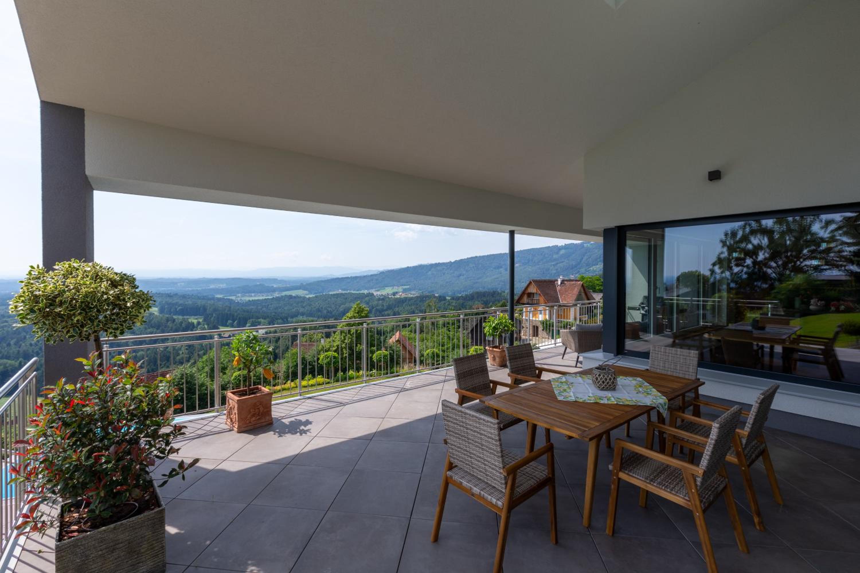 Greim15 --- ganzes Ferienhaus mit Fernsicht, Pool, Wellness