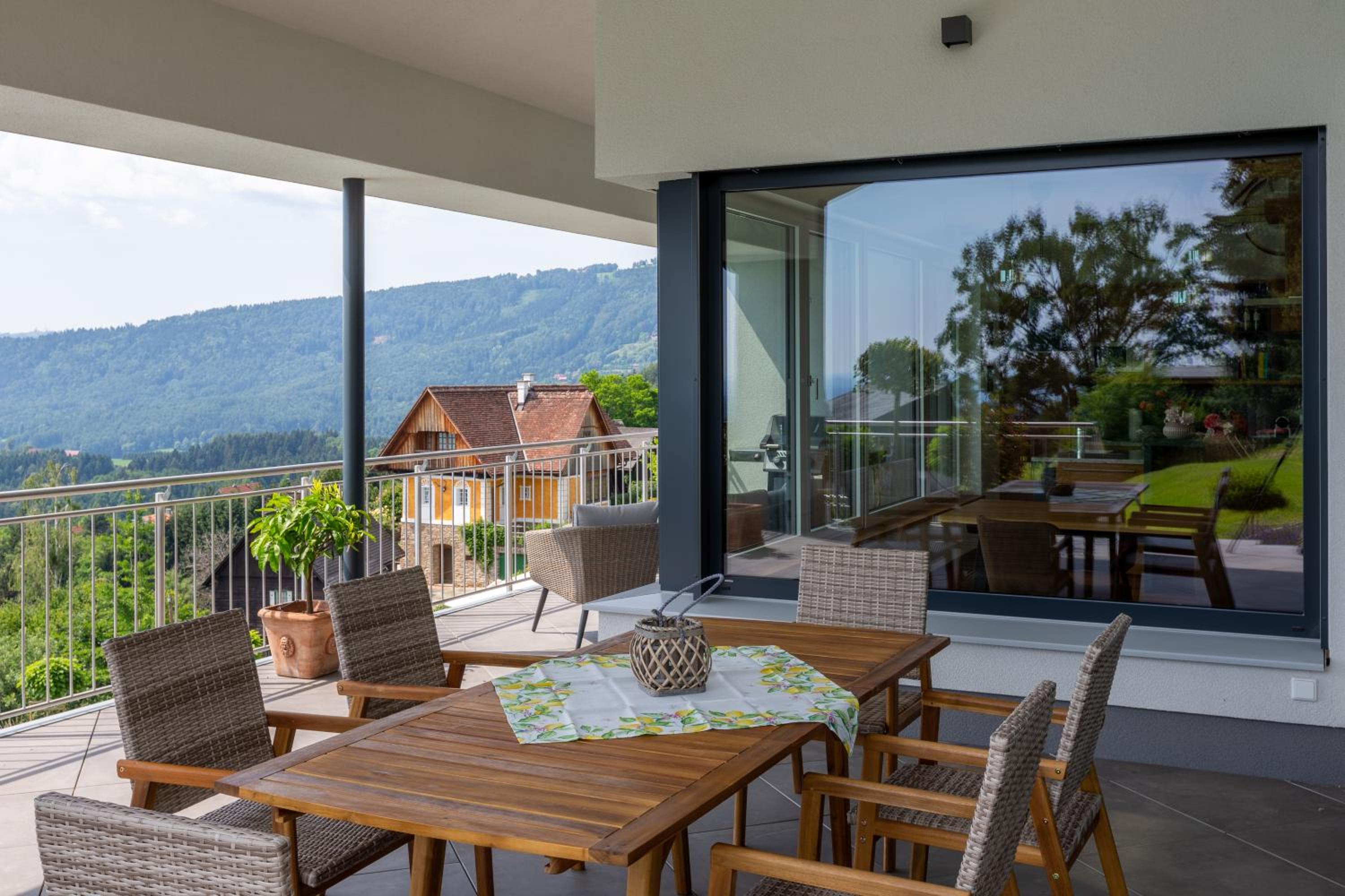 Greim15 --- ganzes Ferienhaus mit Fernsicht, Pool, Wellness