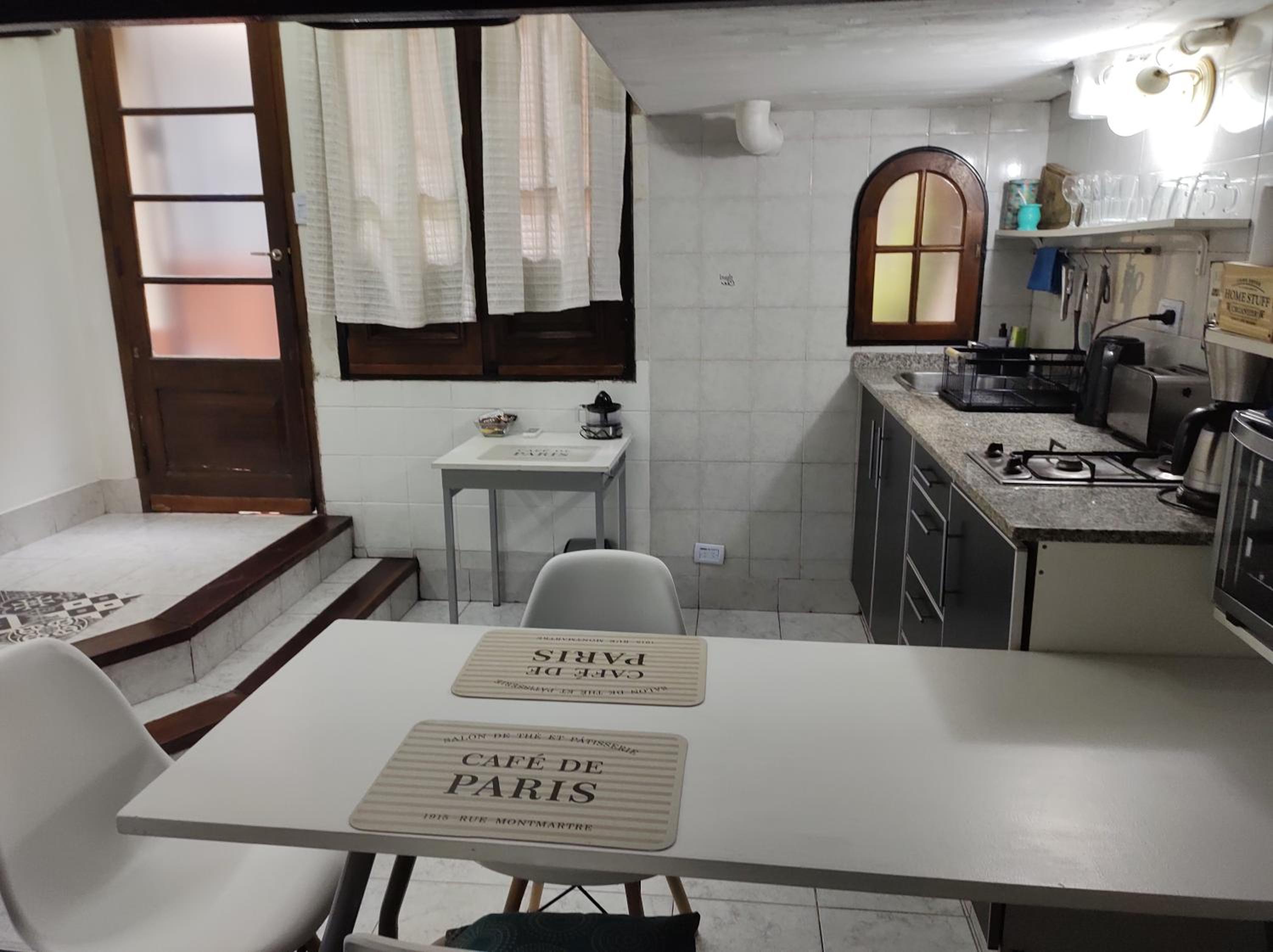 Monoambiente con Entrepiso